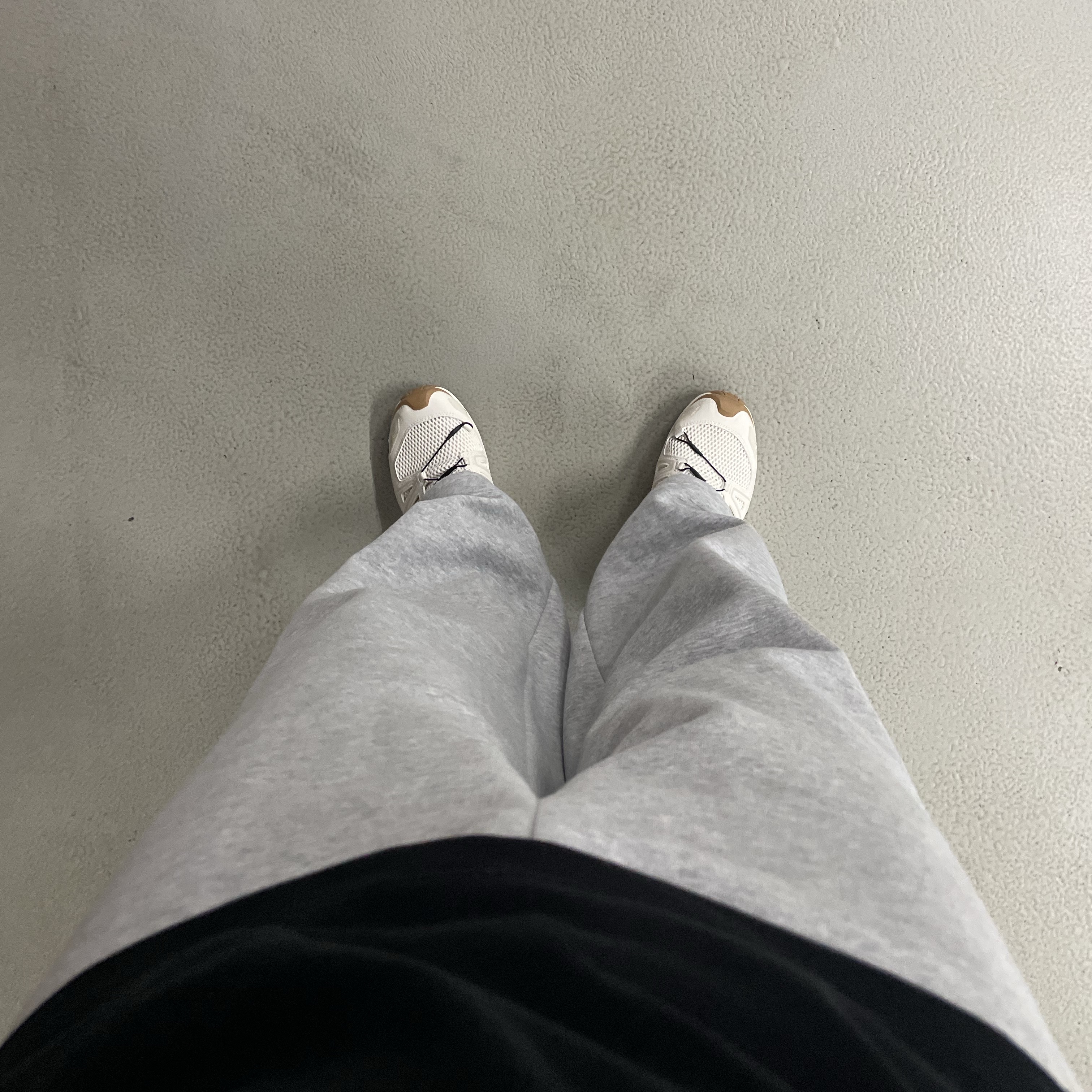 Salomon XA Pro 3D Amphib Vanilla Ice Almond Milk 착용 스타일