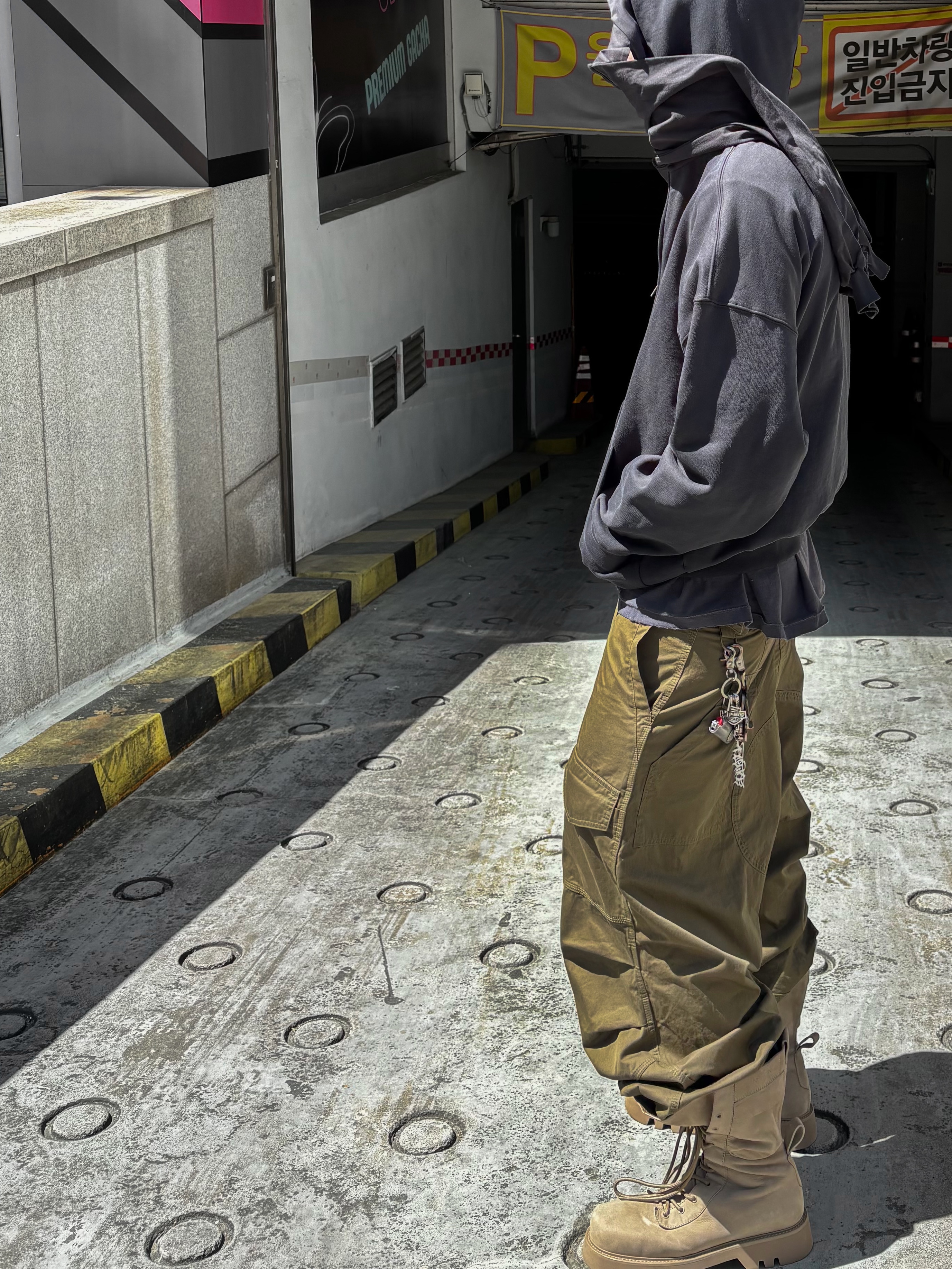 Wapworks Utility 3T Lite Cargo khaki 착용 스타일