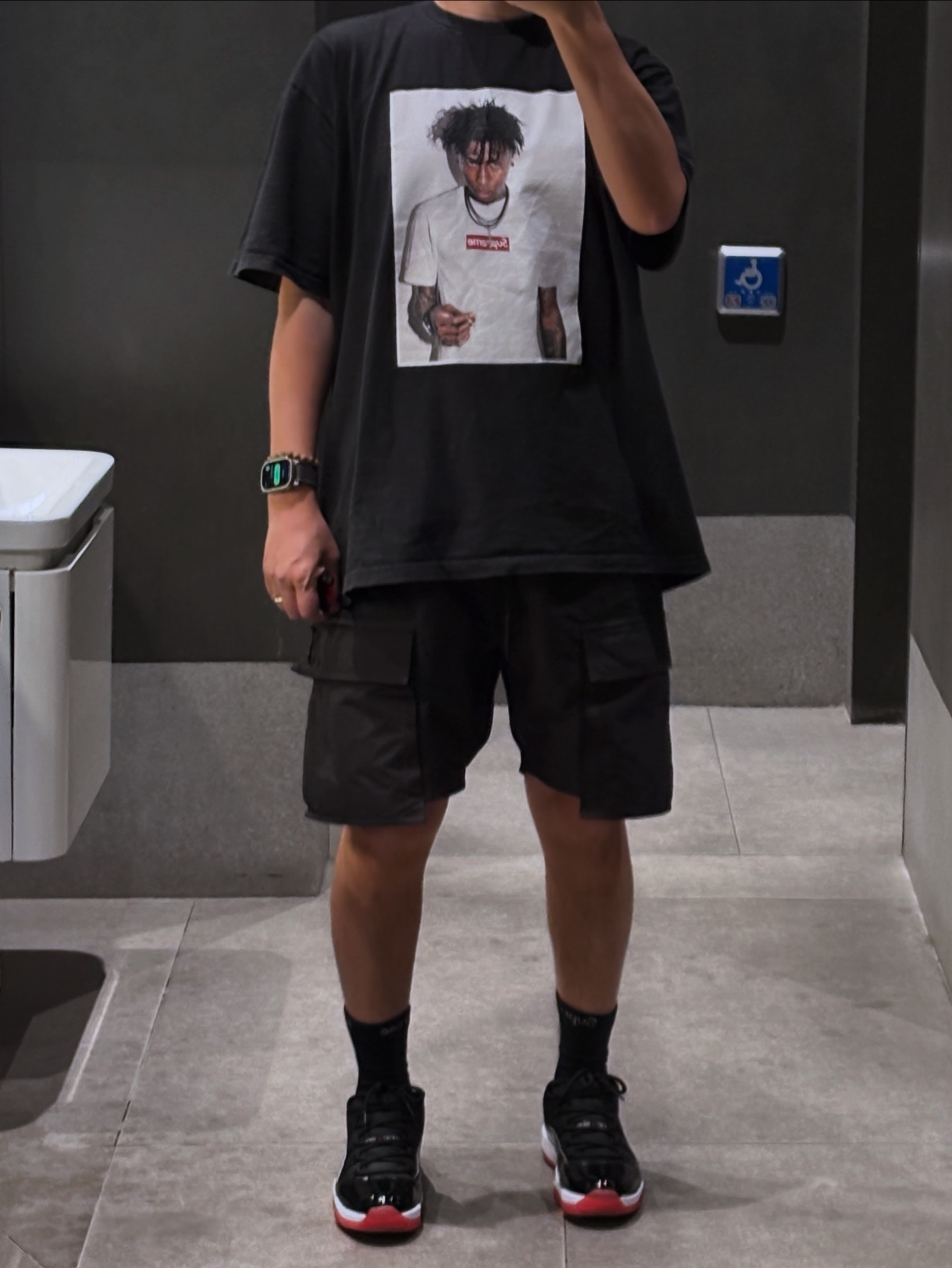 Jordan 11 Retro Low Bred 2025, Supreme NBA Youngboy T-Shirt Black - 23FW 착용 스타일