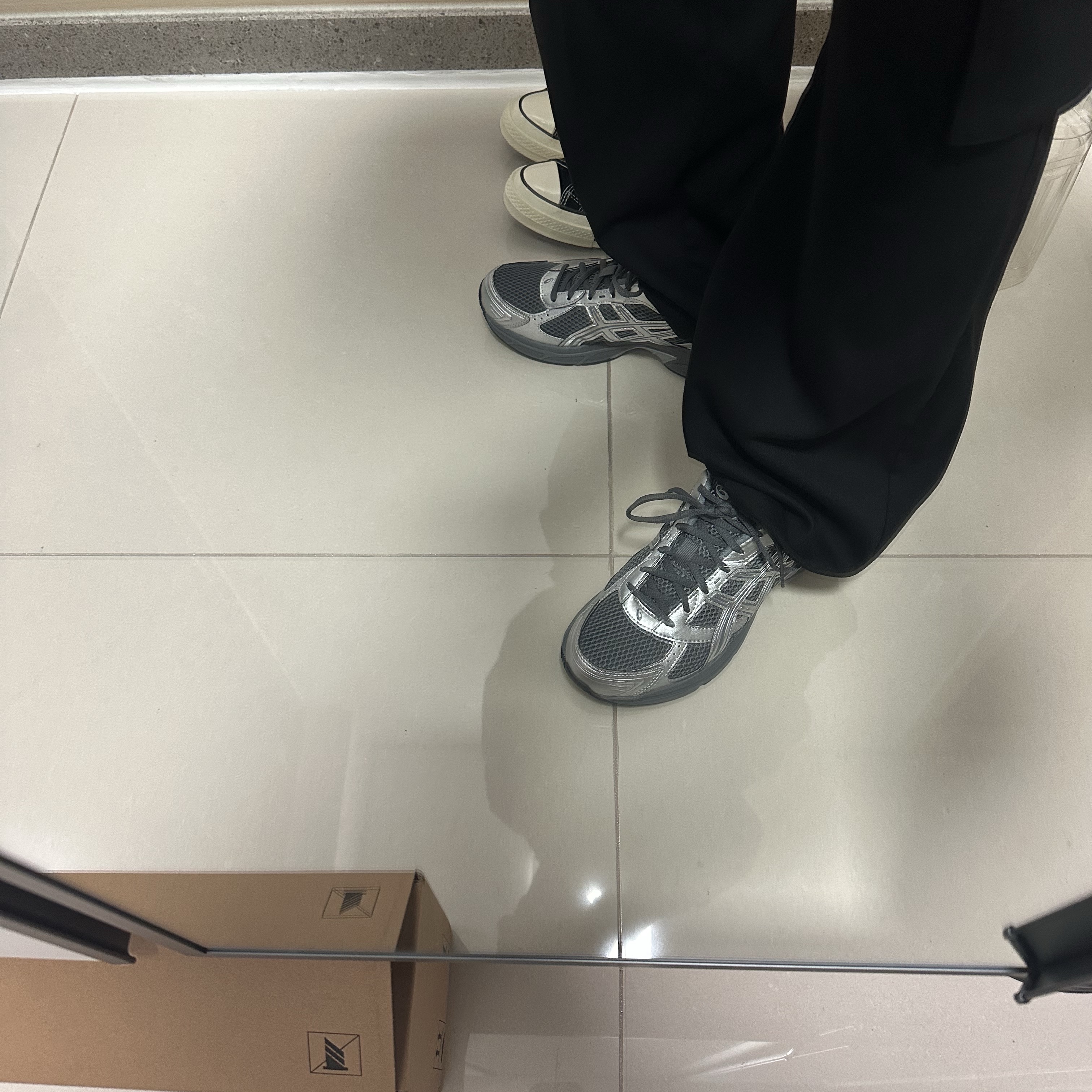 Asics Gel-1130 Steel Grey Pure Silver 착용 스타일 - 2