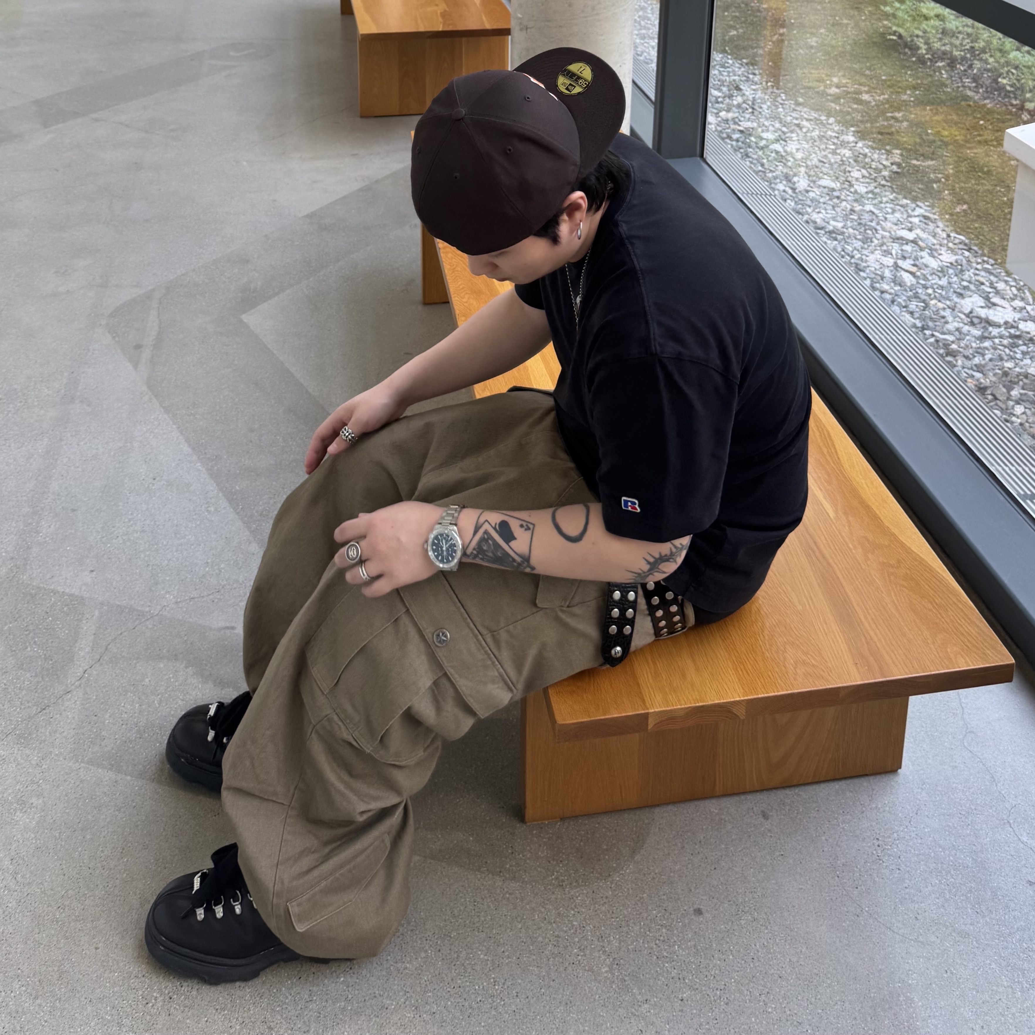 Aoiro Hikari Snap M65 Pants Mocha Brown, Supreme S Logo New Era Brown - 22FW 착용 스타일 - 2