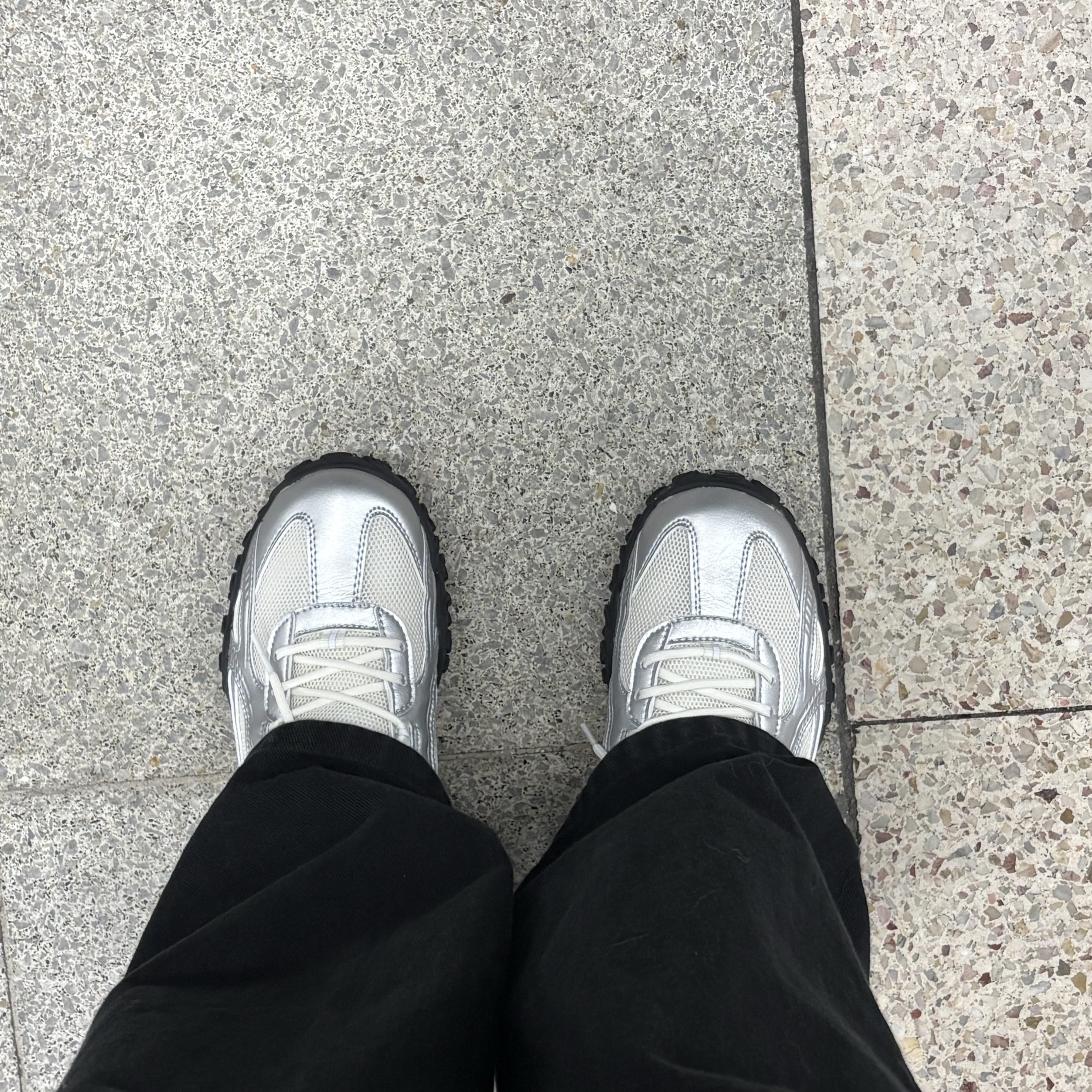 Fila Echappe MS Silver Moon 착용 스타일
