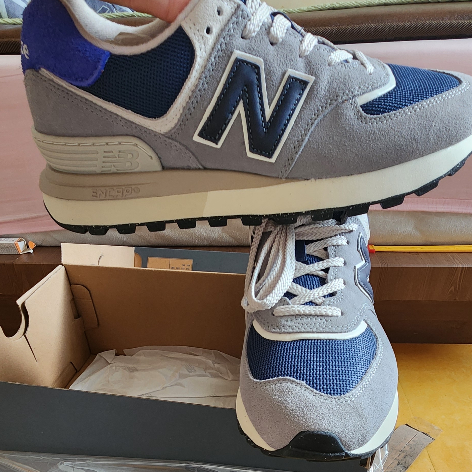 New Balance 574 Legacy Arctic Grey 착용 스타일 - 4