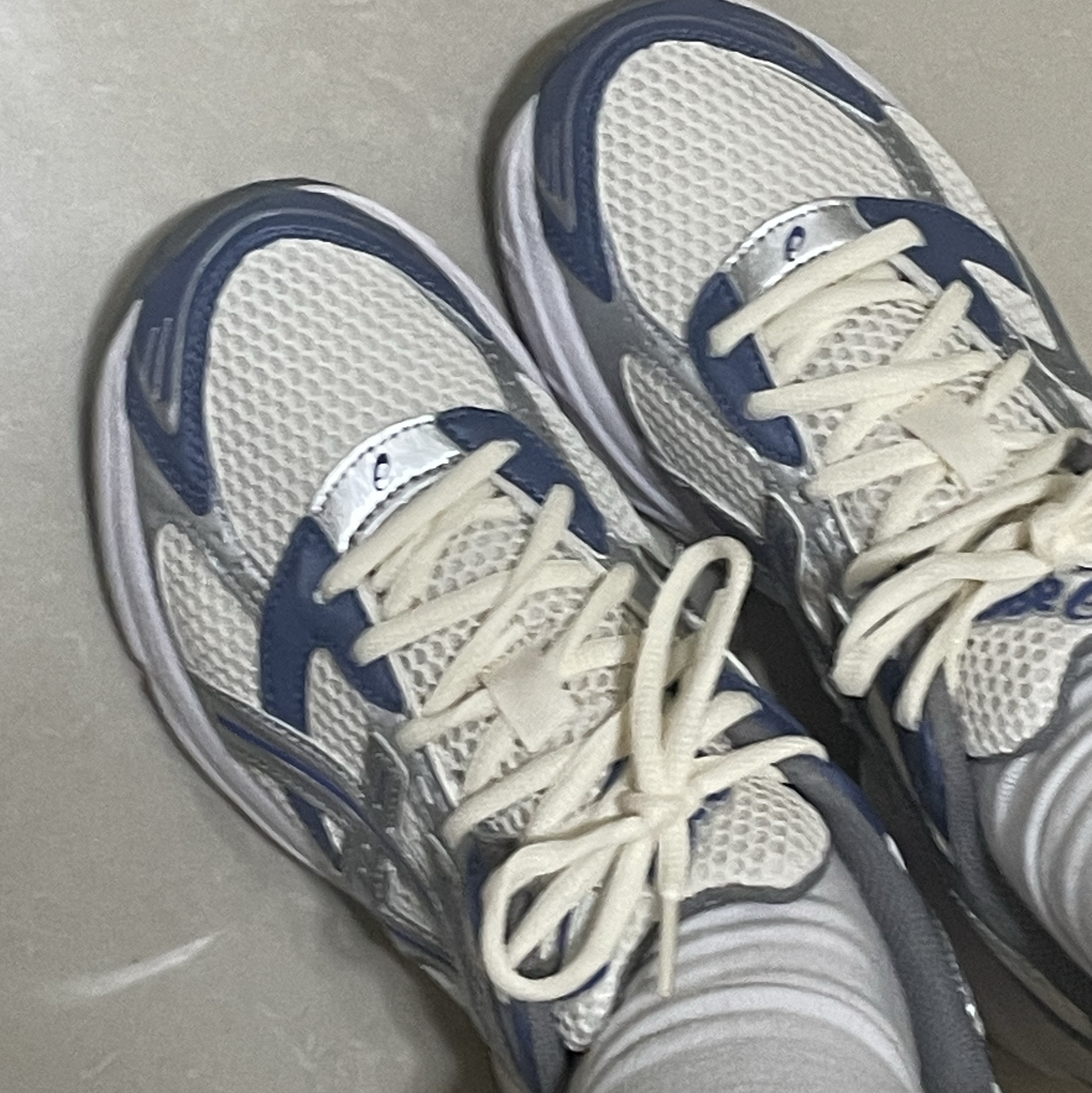 Asics Gel-1130 Cream Blueberry 착용 스타일 - 1