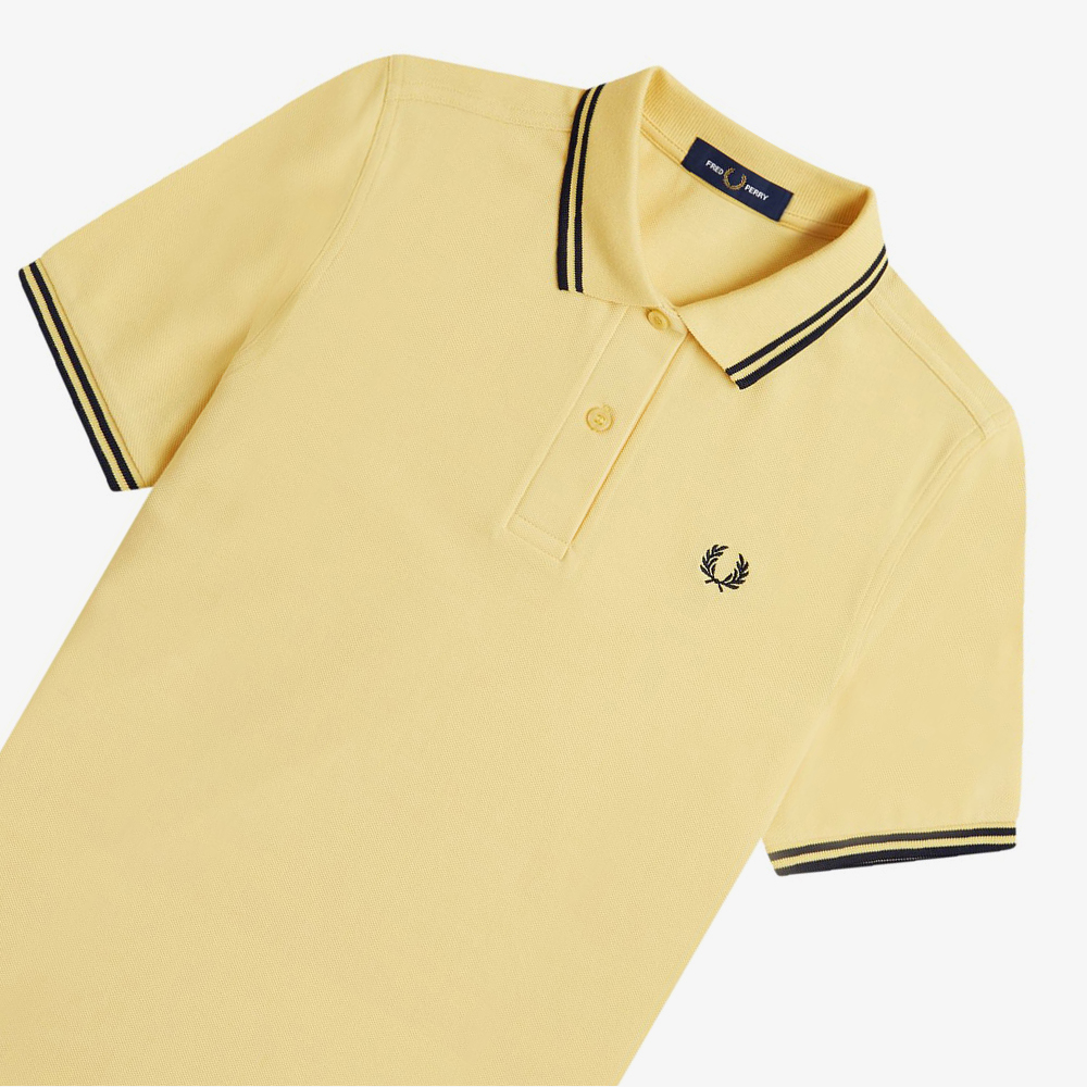 프레드페리 우먼스 G3600 트윈 팁 프레드페리 셔츠 챔피언스골드/블랙(Fred Perry Womens Twin Tipped Fred Perry Shirt Champion’s Gold/Black) - 4