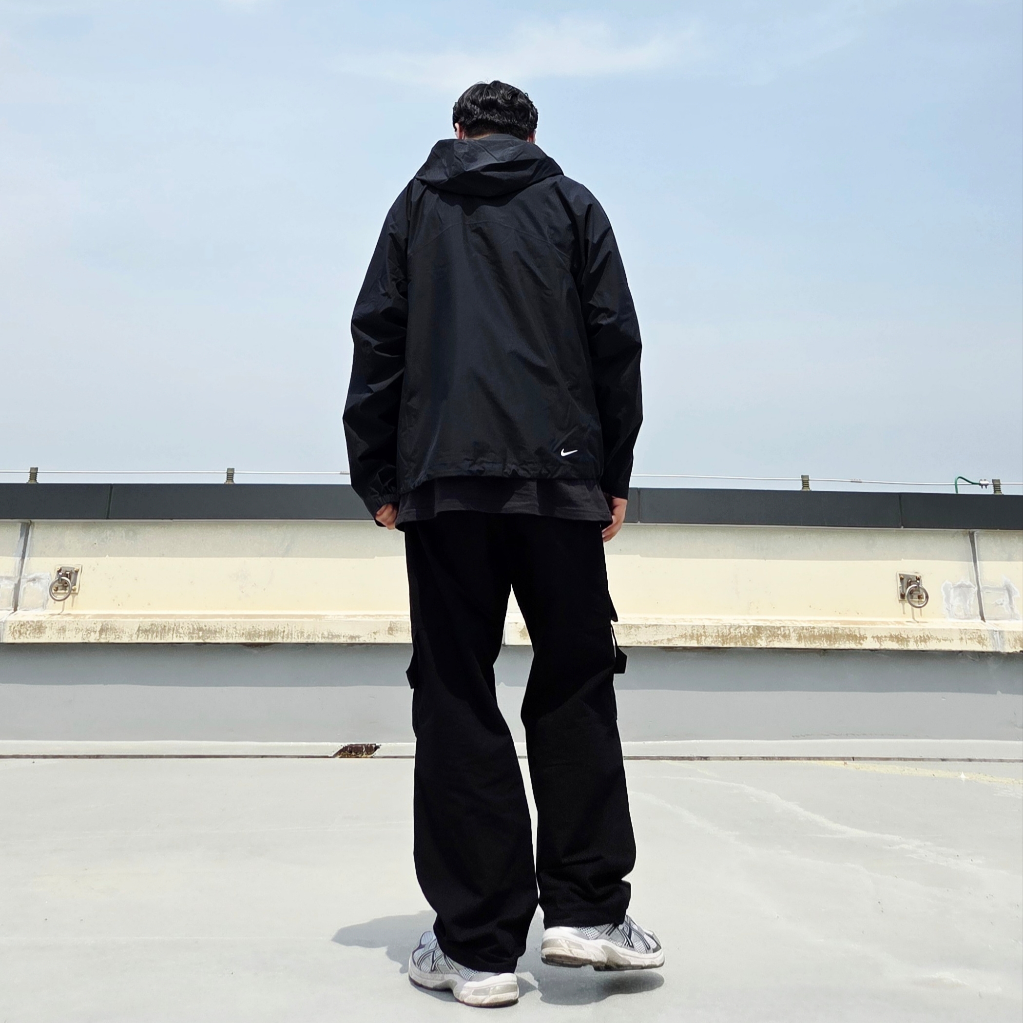 Supreme Announcing T-Shirt Black - 25SS, Nike ACG Storm-Fit ADV Cascade Rains Full Zip Jacket Black - Asia 착용 스타일 - 4