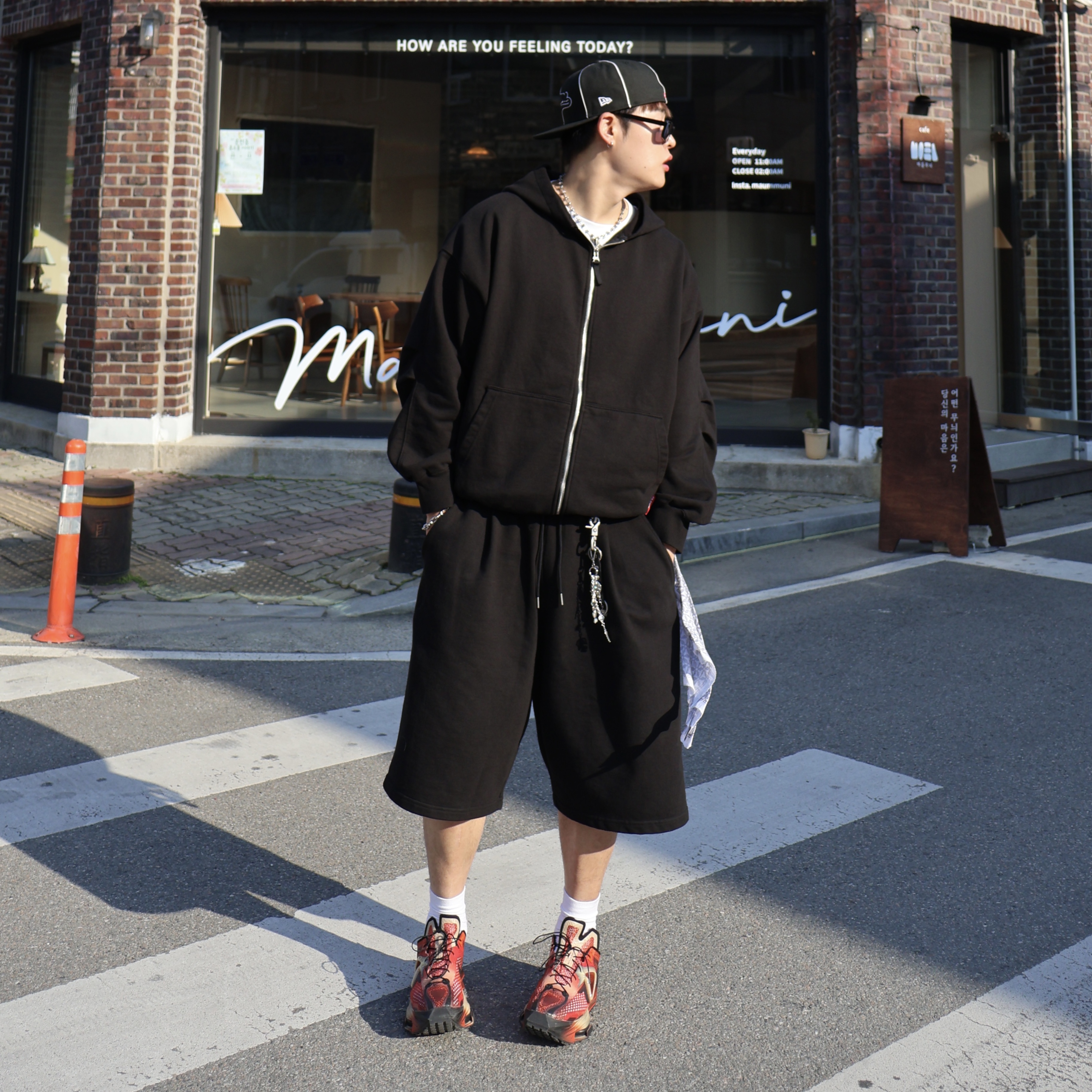 Nike x Matthew M Williams Zoom 004 Rust Factor, Supreme Piping Script Logo New Era Black - 25SS 착용 스타일 - 3