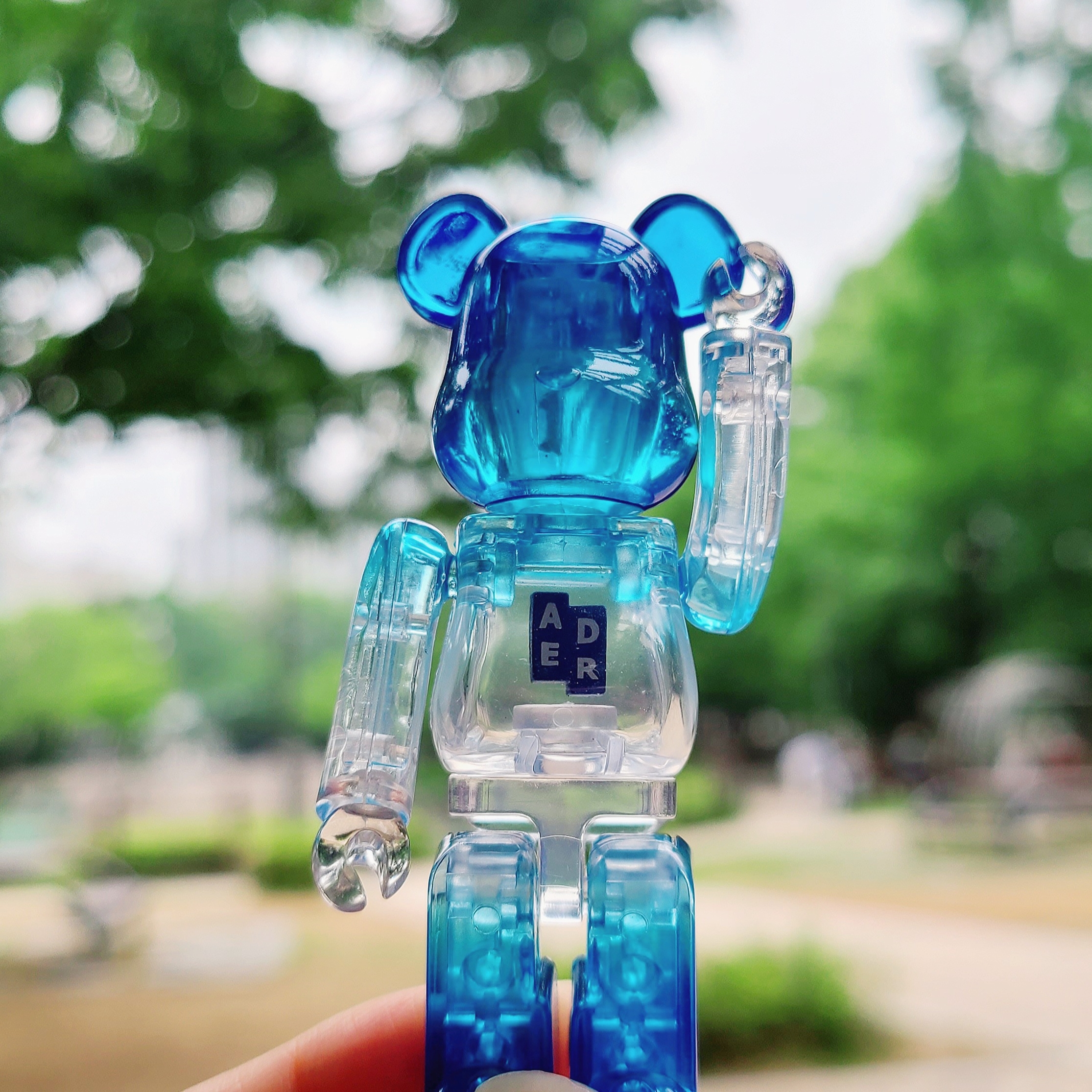 Bearbrick x Ader Error 100% 착용 스타일 - 1