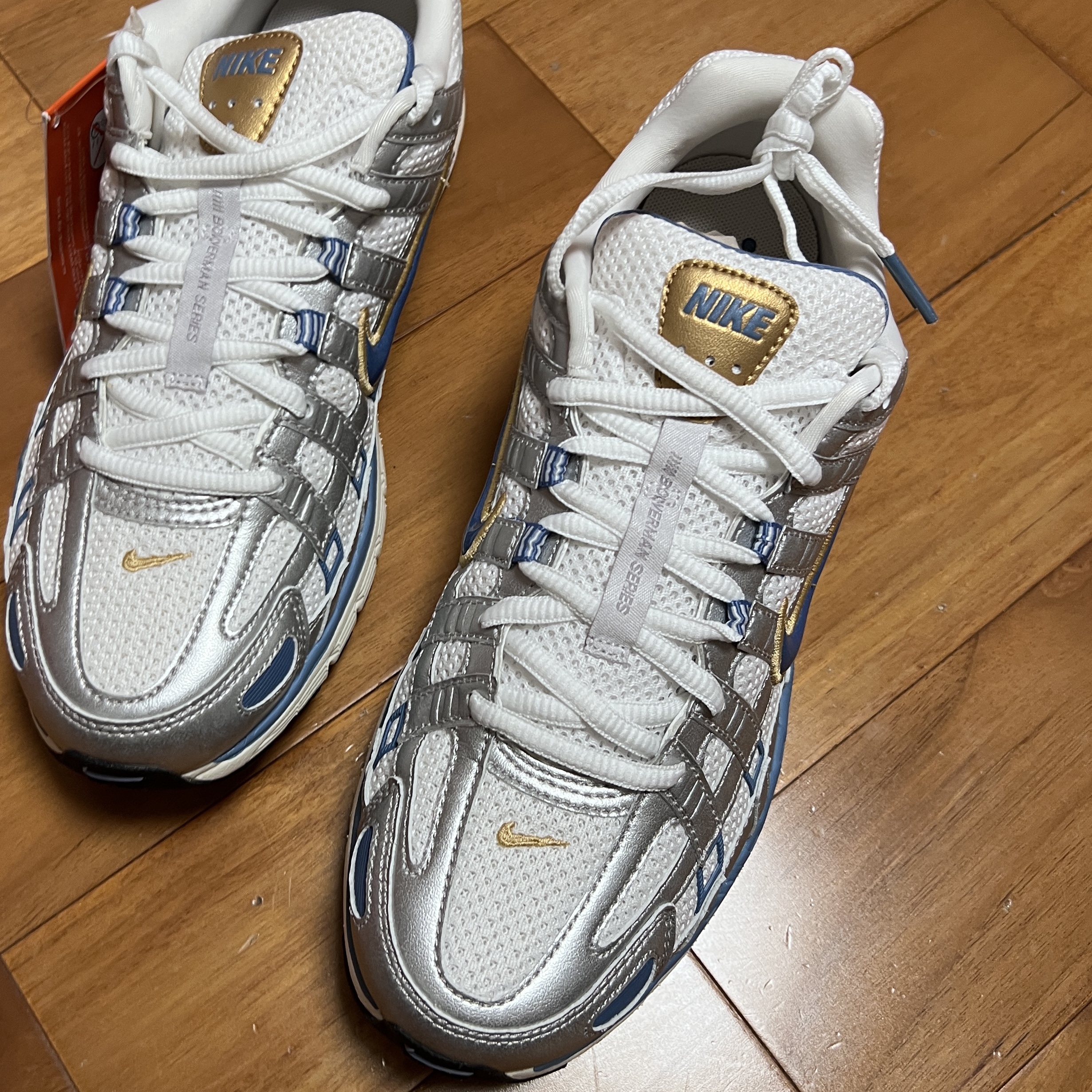 Nike P-6000 White Metallic Silve Pale Ivory Aegean Storm 착용 스타일