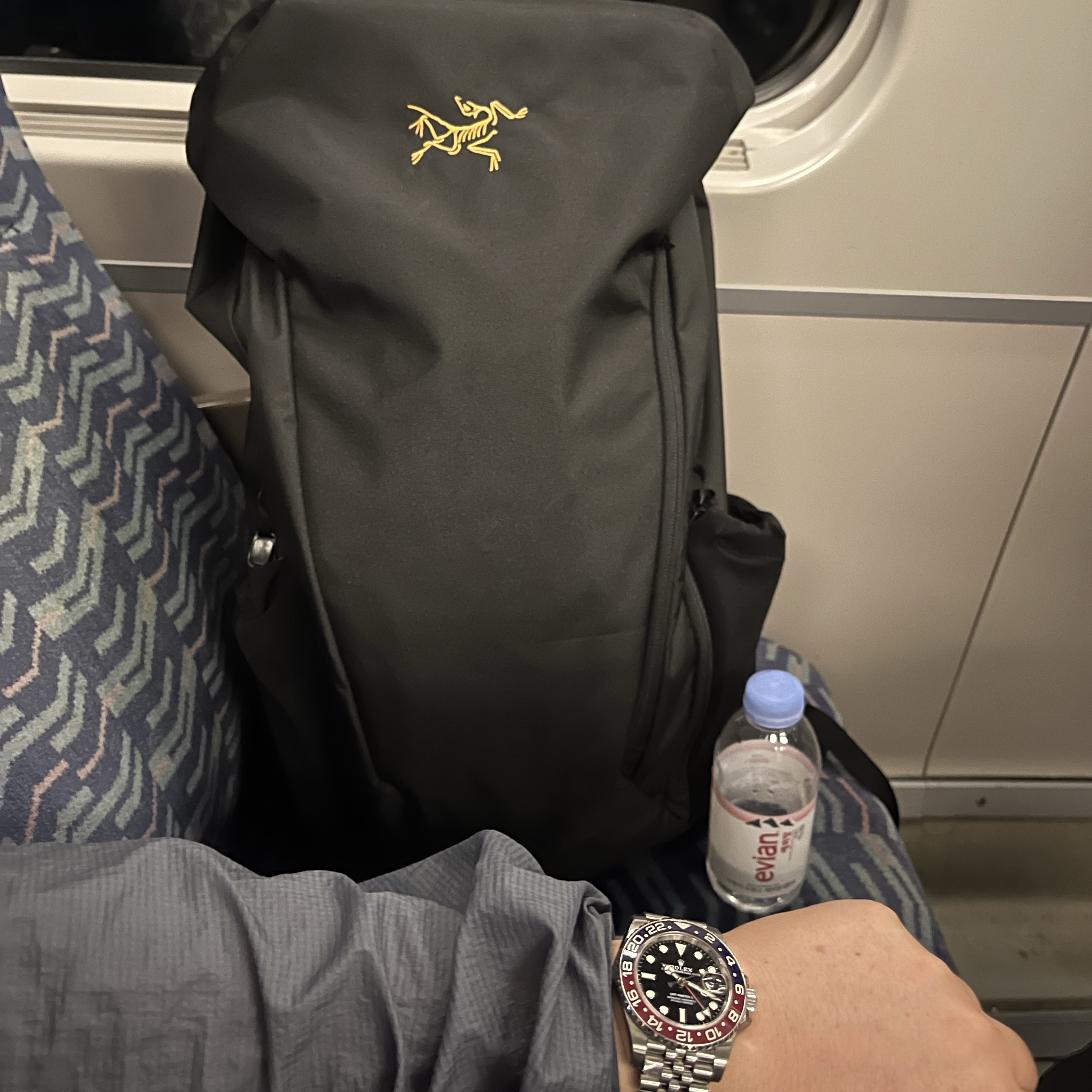 Arc'teryx Mantis 30 Backpack Black 착용 스타일