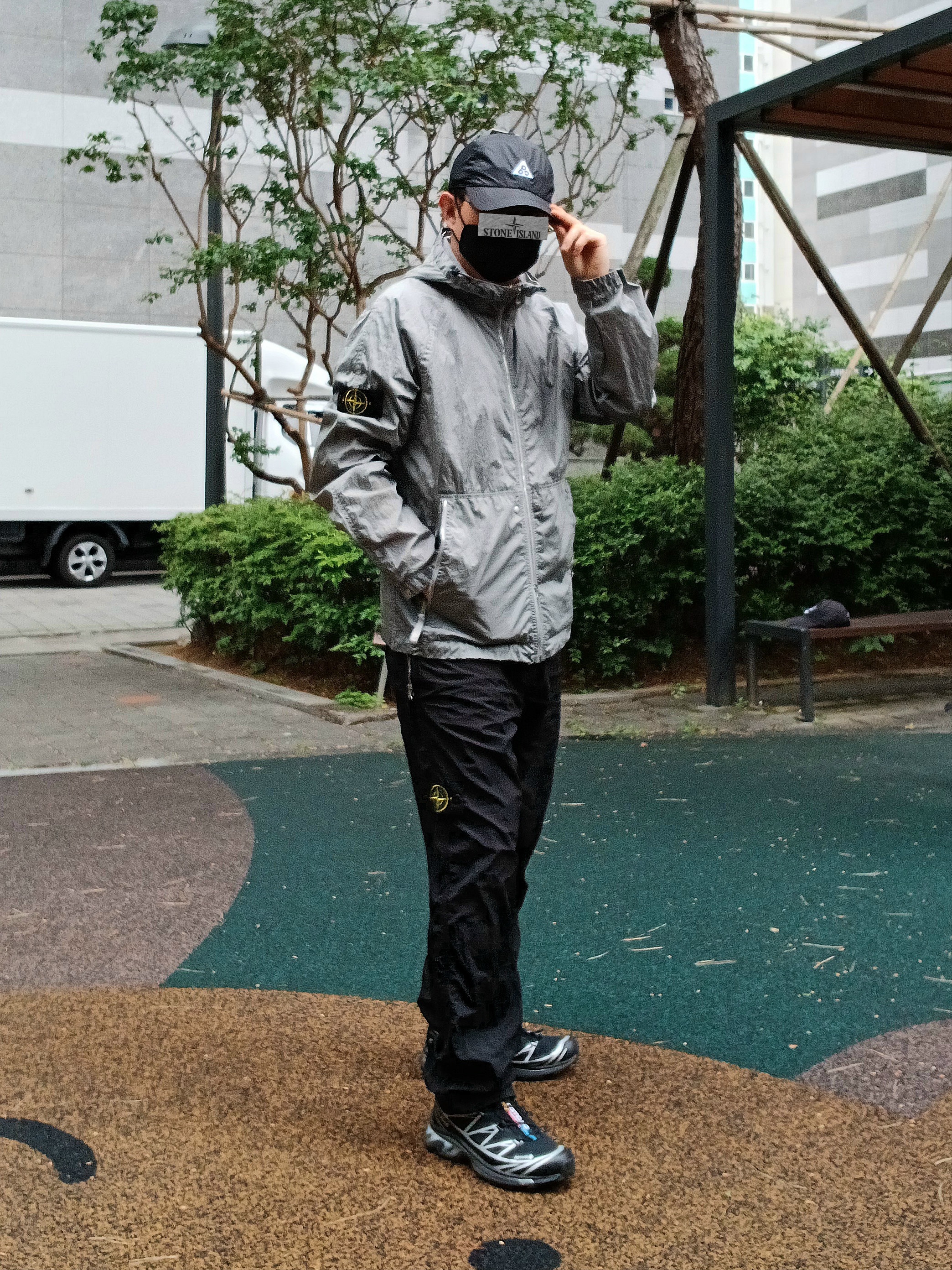 Supreme Cordura Ripstop S Logo 6-Panel Black - 23SS, Stone Island 4100097 Nylon Metal Watro-Tc in Econyl Hooded Jacket Pearl Grey - 25SS 착용 스타일 - 2