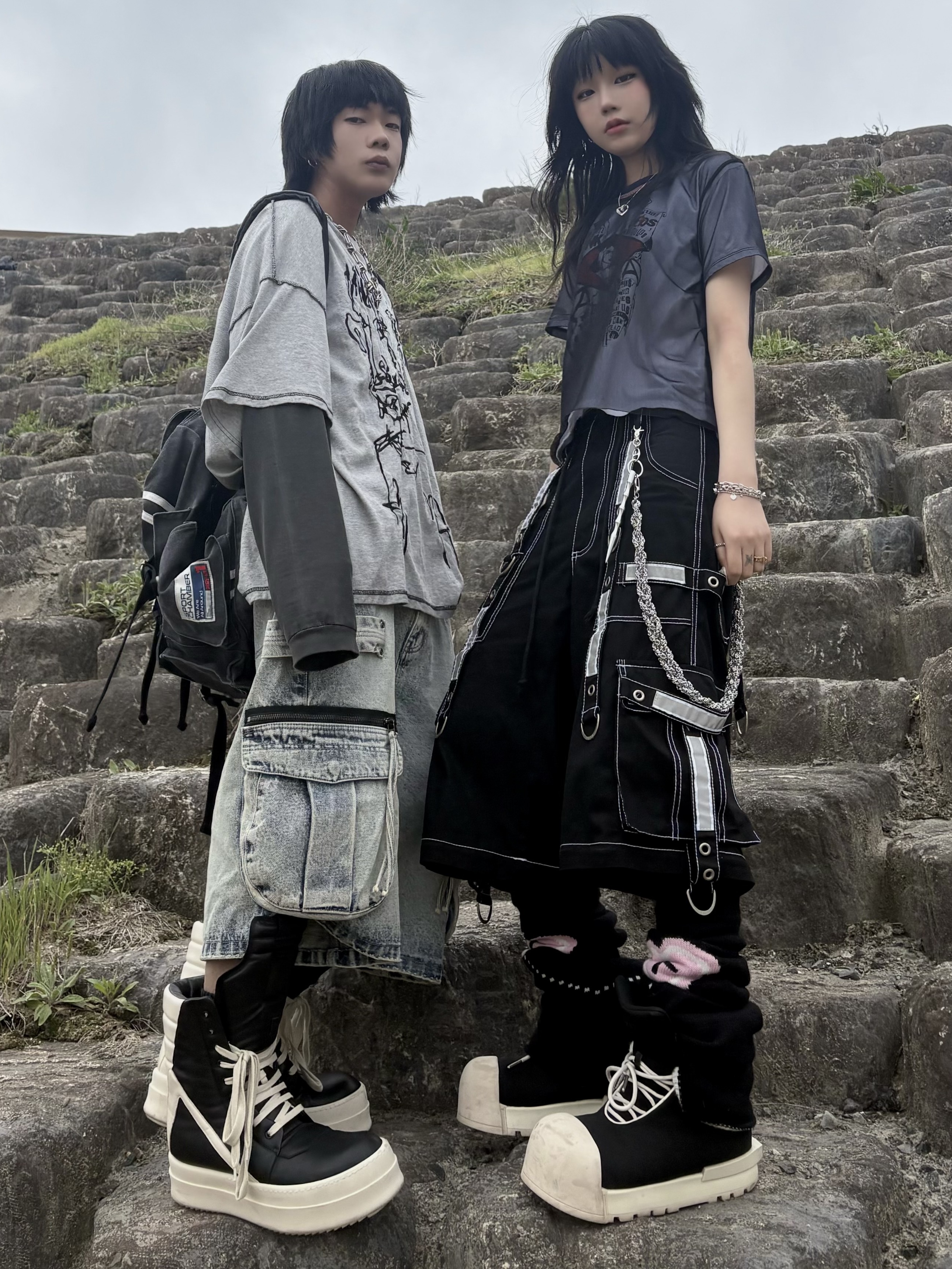 SPORT CHAMBER SC Sporty Rucksack Charcol, Rick Owens Leather Mega Bumper Geobasket Black Milk 착용 스타일 - 1