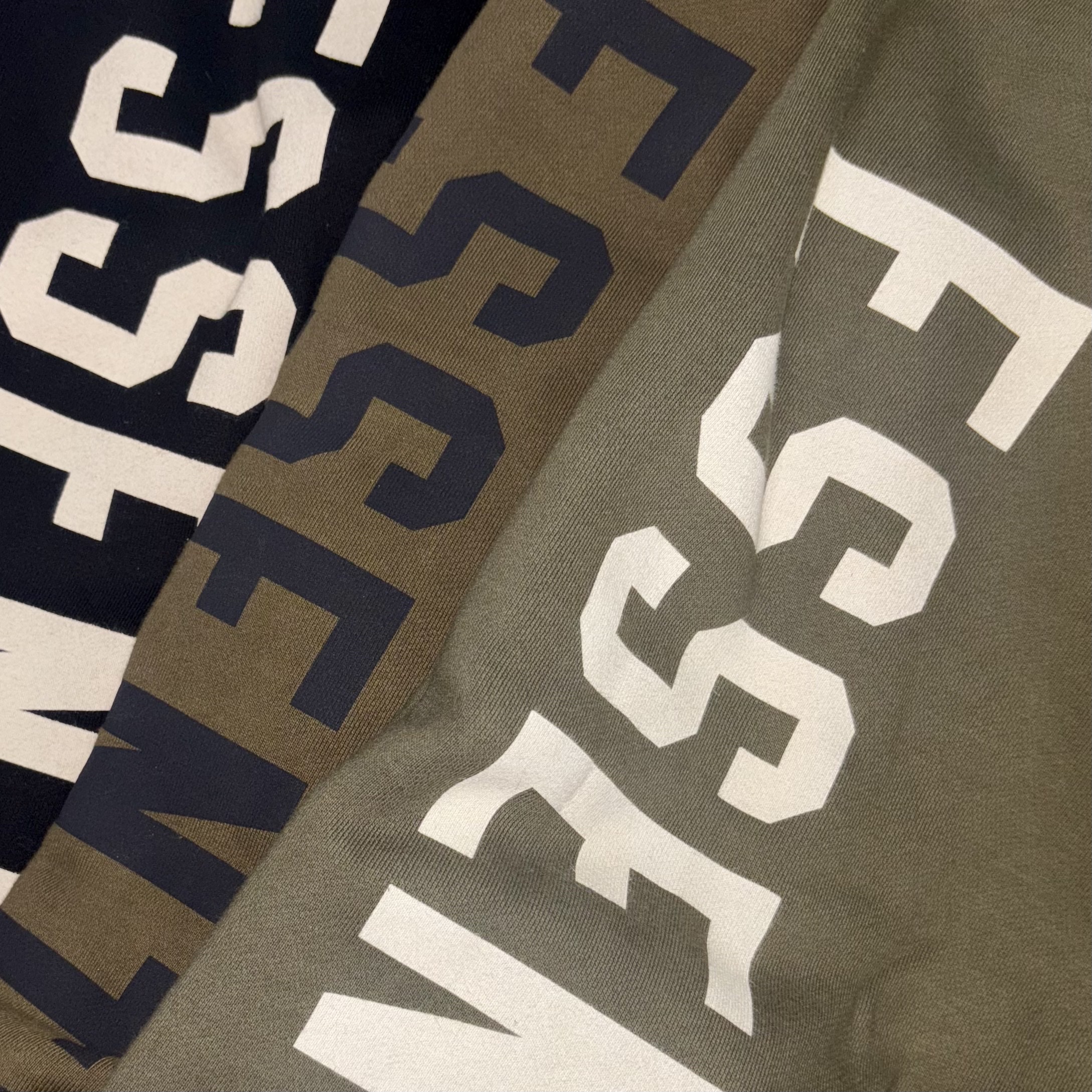Essentials Fleece Relaxed Sweatpant Black - 24FW, Essentials Fleece Relaxed Sweatpant Olive - 24FW 착용 스타일