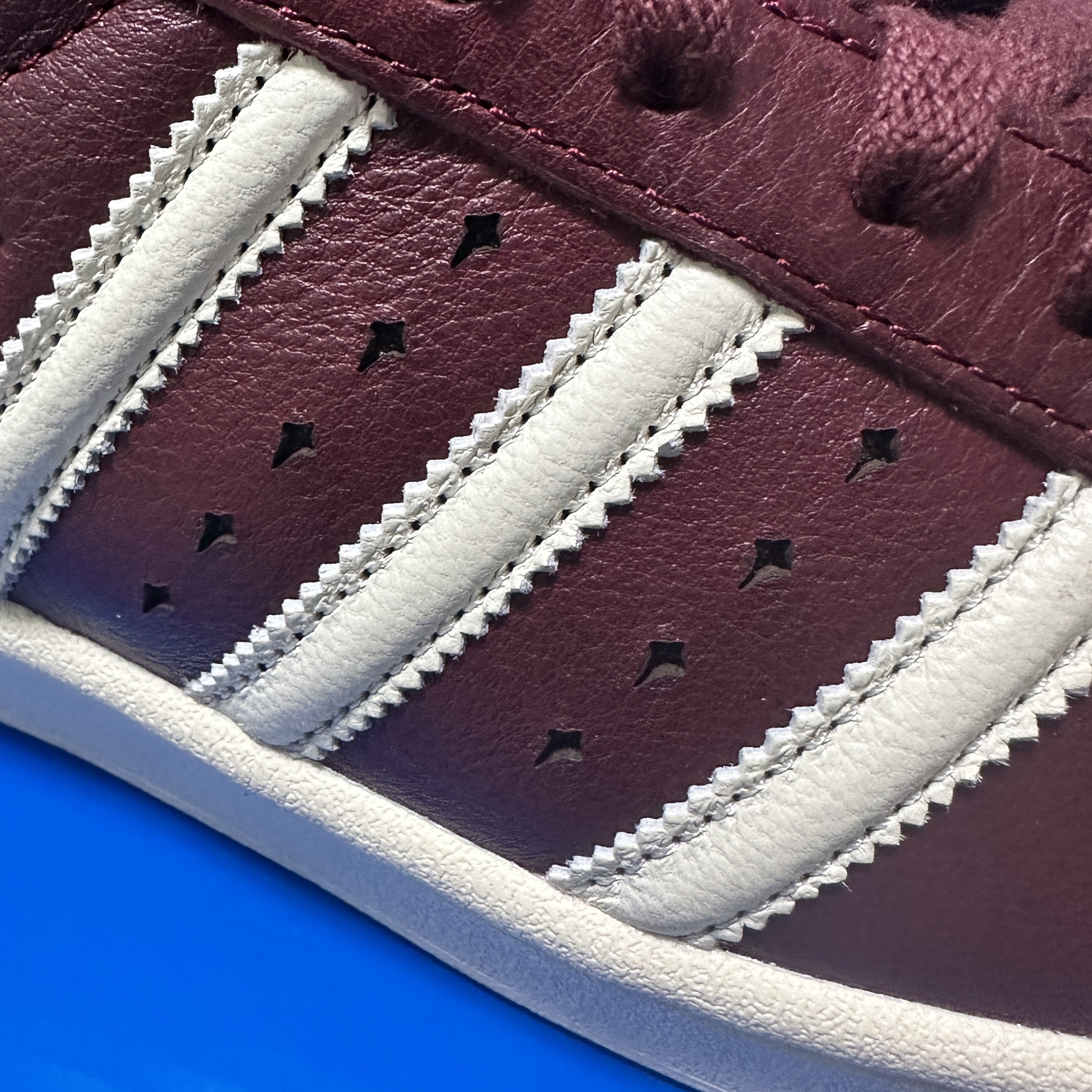 Adidas x Thug Club Superstar Vintage Collegiate Burgundy Cream White 착용 스타일 - 3