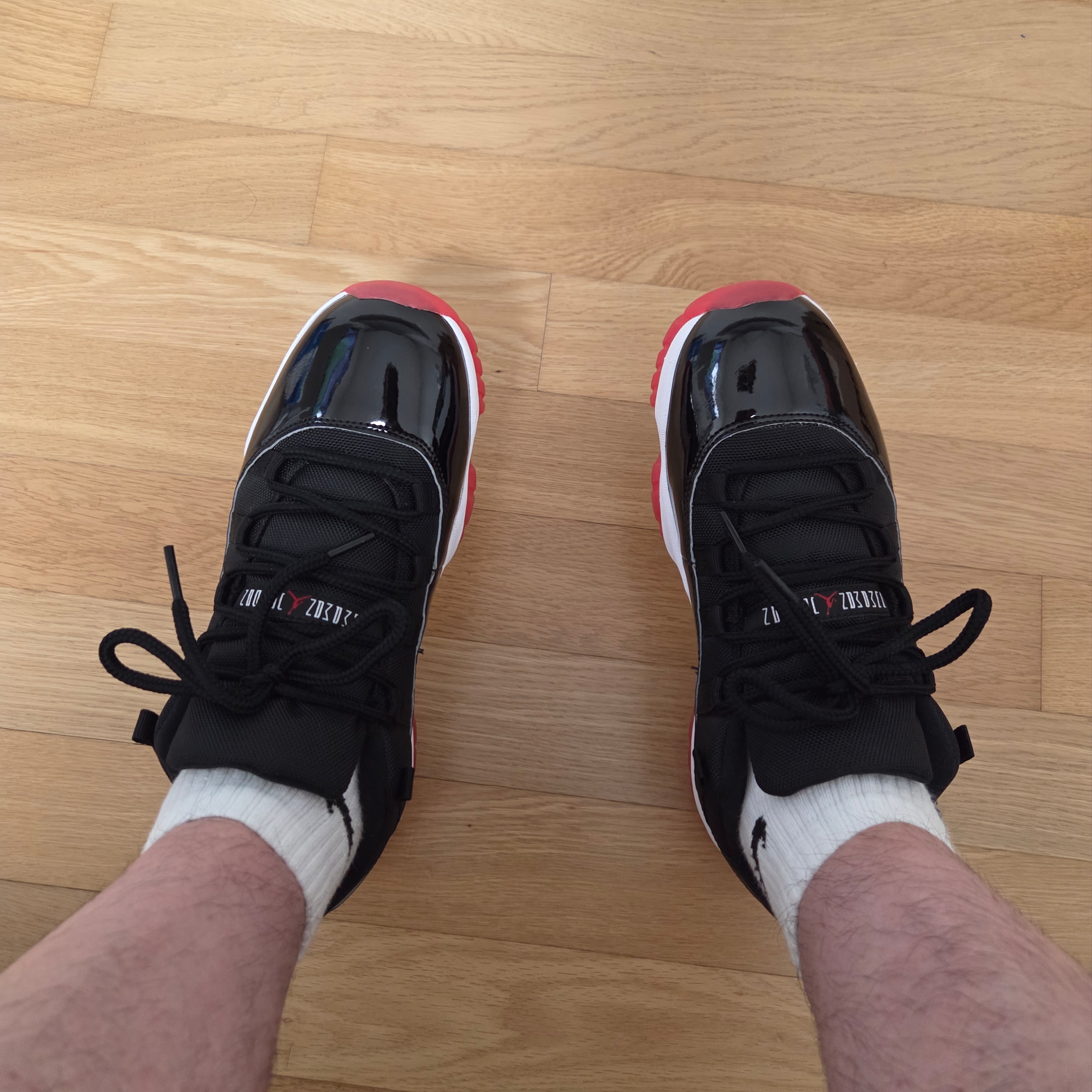 Jordan 11 Retro Low Bred 2025 착용 스타일 - 4