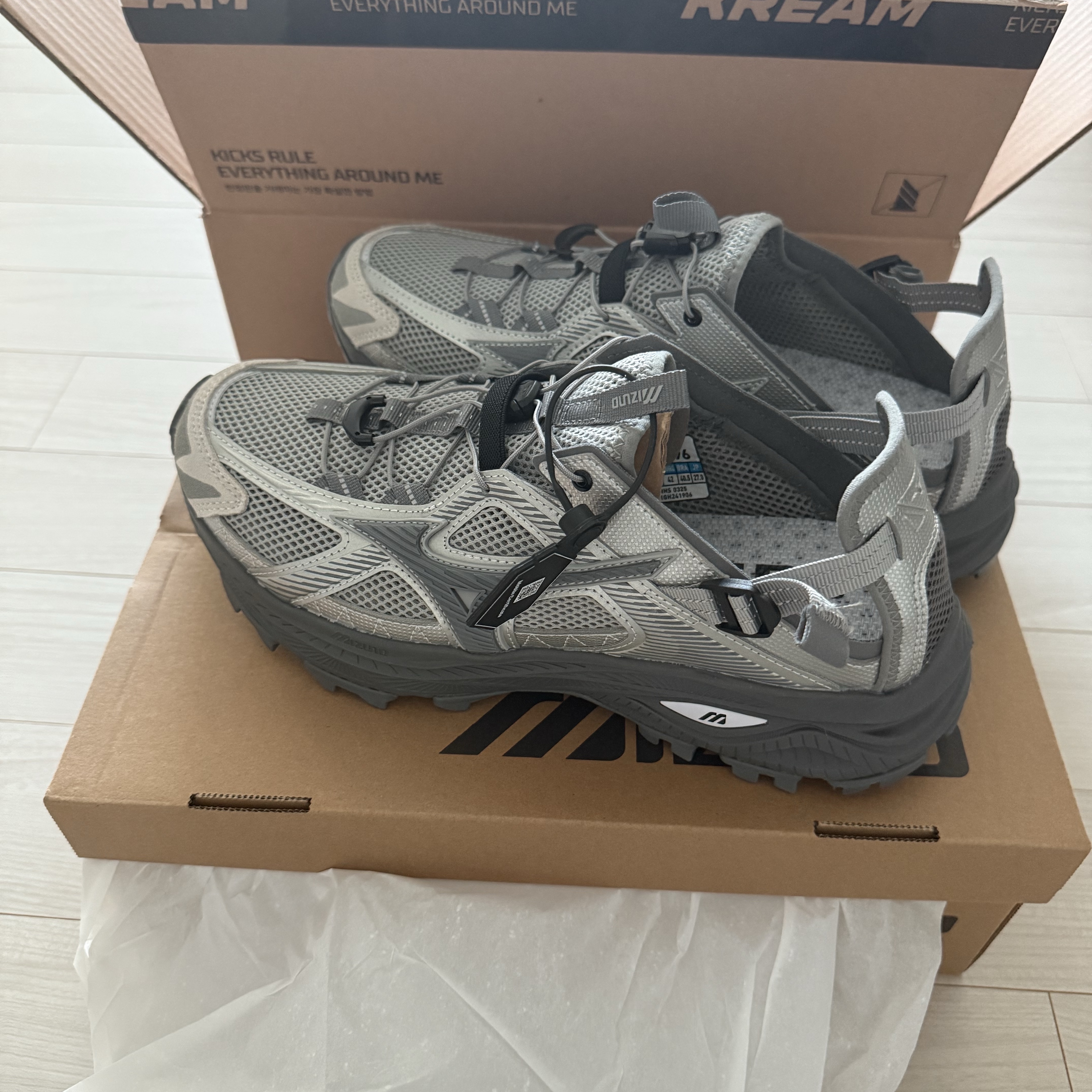 Mizuno Racer Trail SE Silver Grey 착용 스타일 - 3