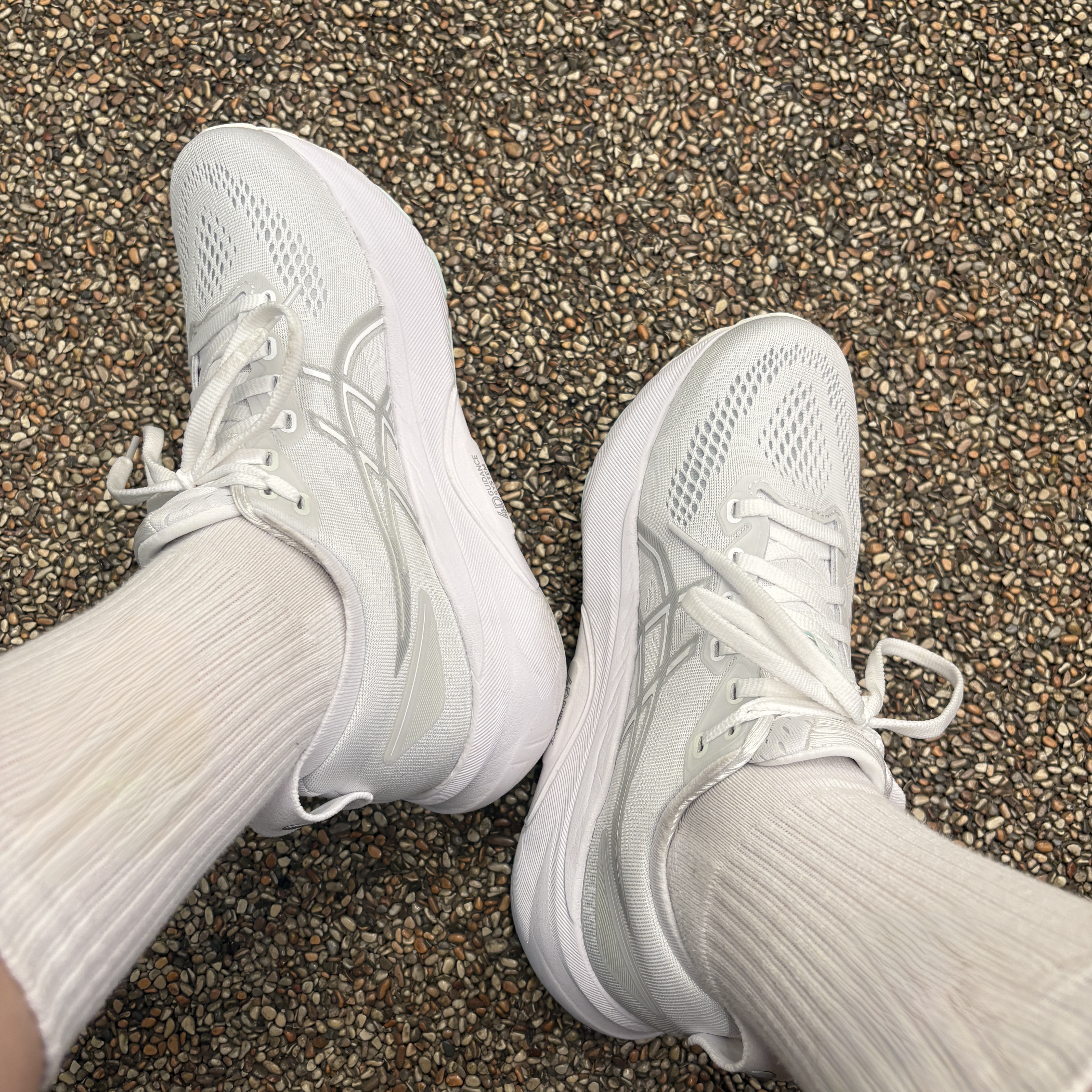 (W) Asics Gel-Kayano 31 White 착용 스타일