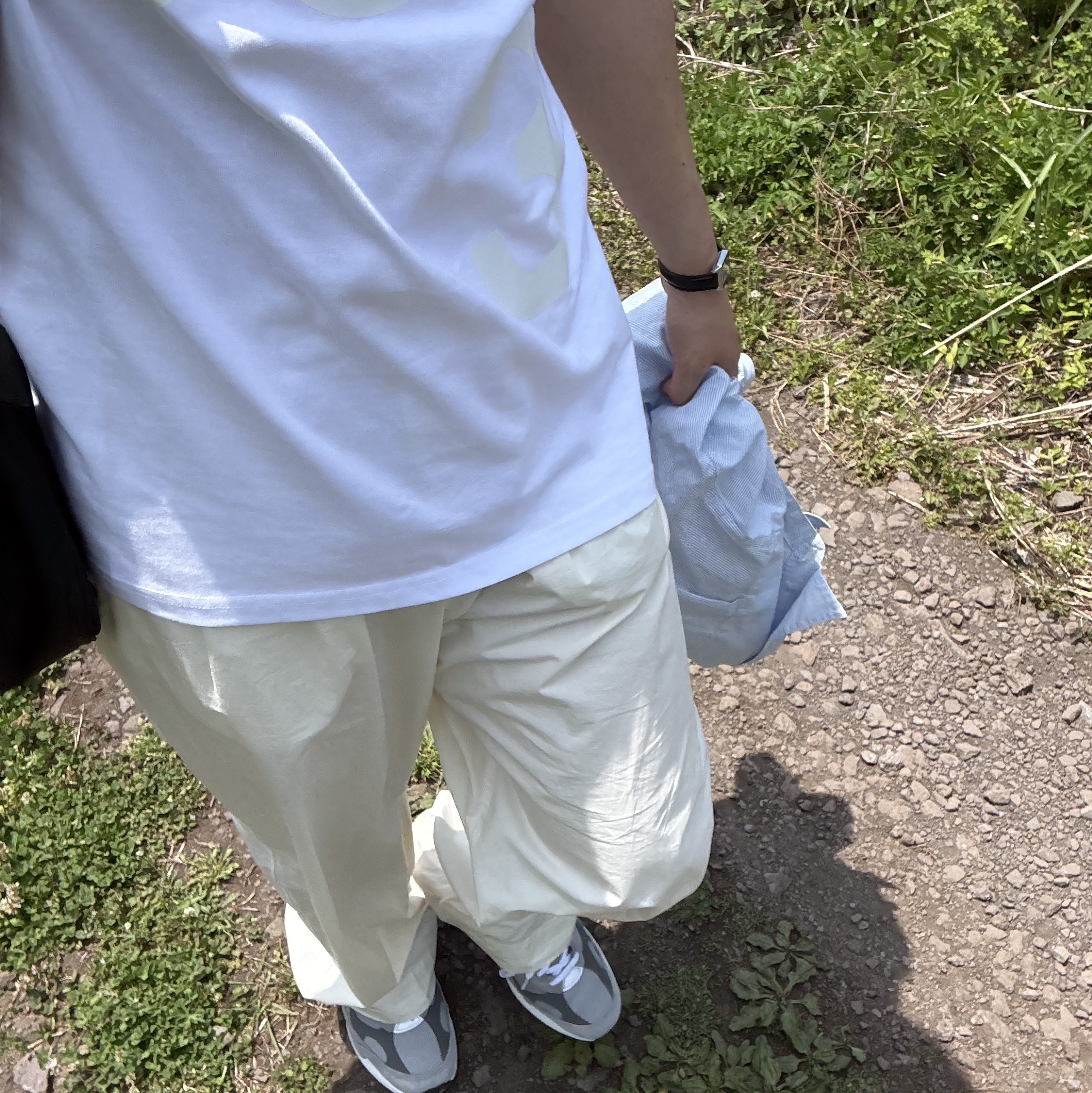 [예약 배송][KREAM 단독] Safarispot Basic Safari T-Shirt White, Gentle Monster x Maison Margiela MM208 Black Gray 착용 스타일 - 4
