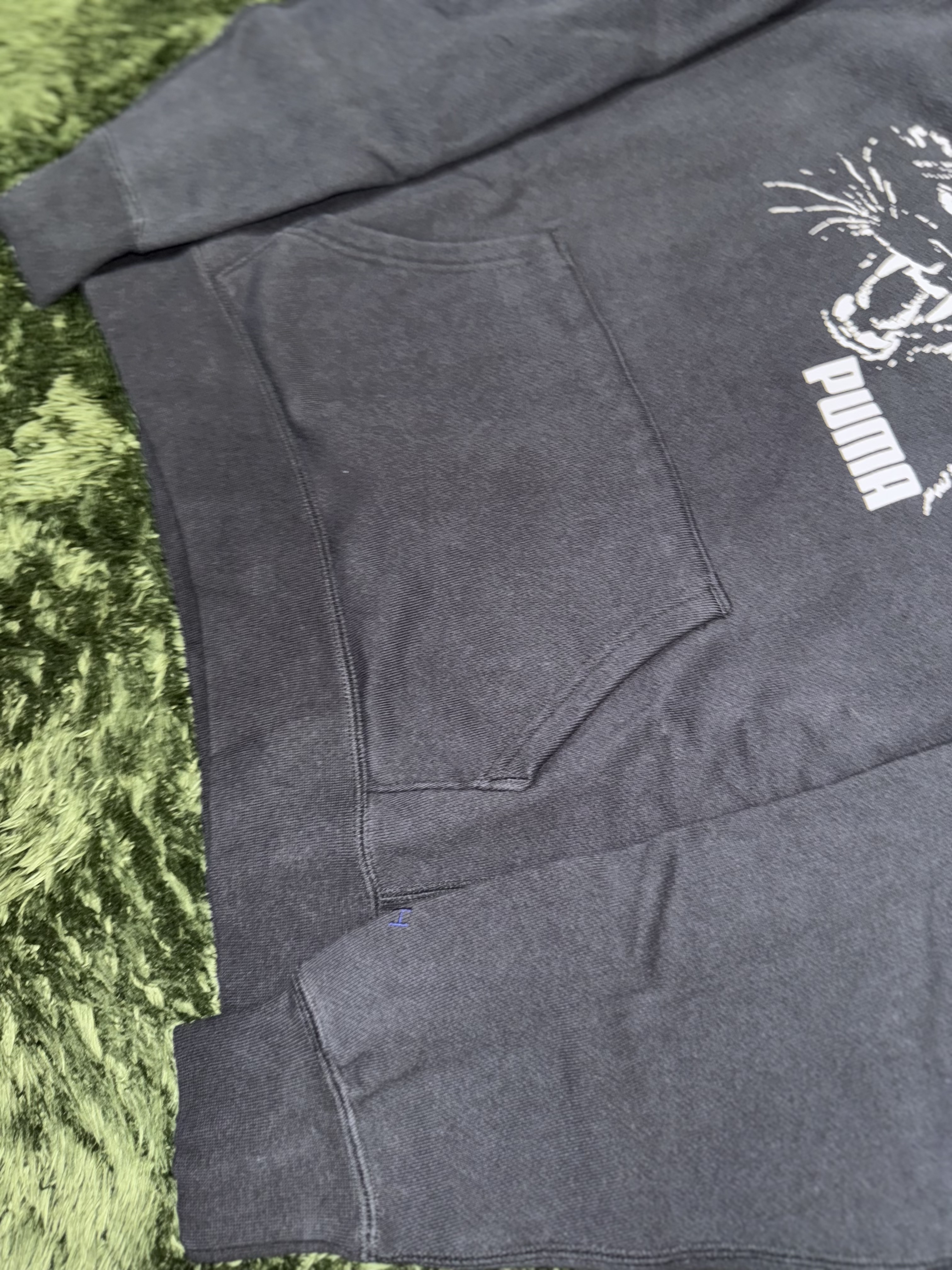 Puma x Noah Graphic Hoodie Black 착용 스타일 - 3