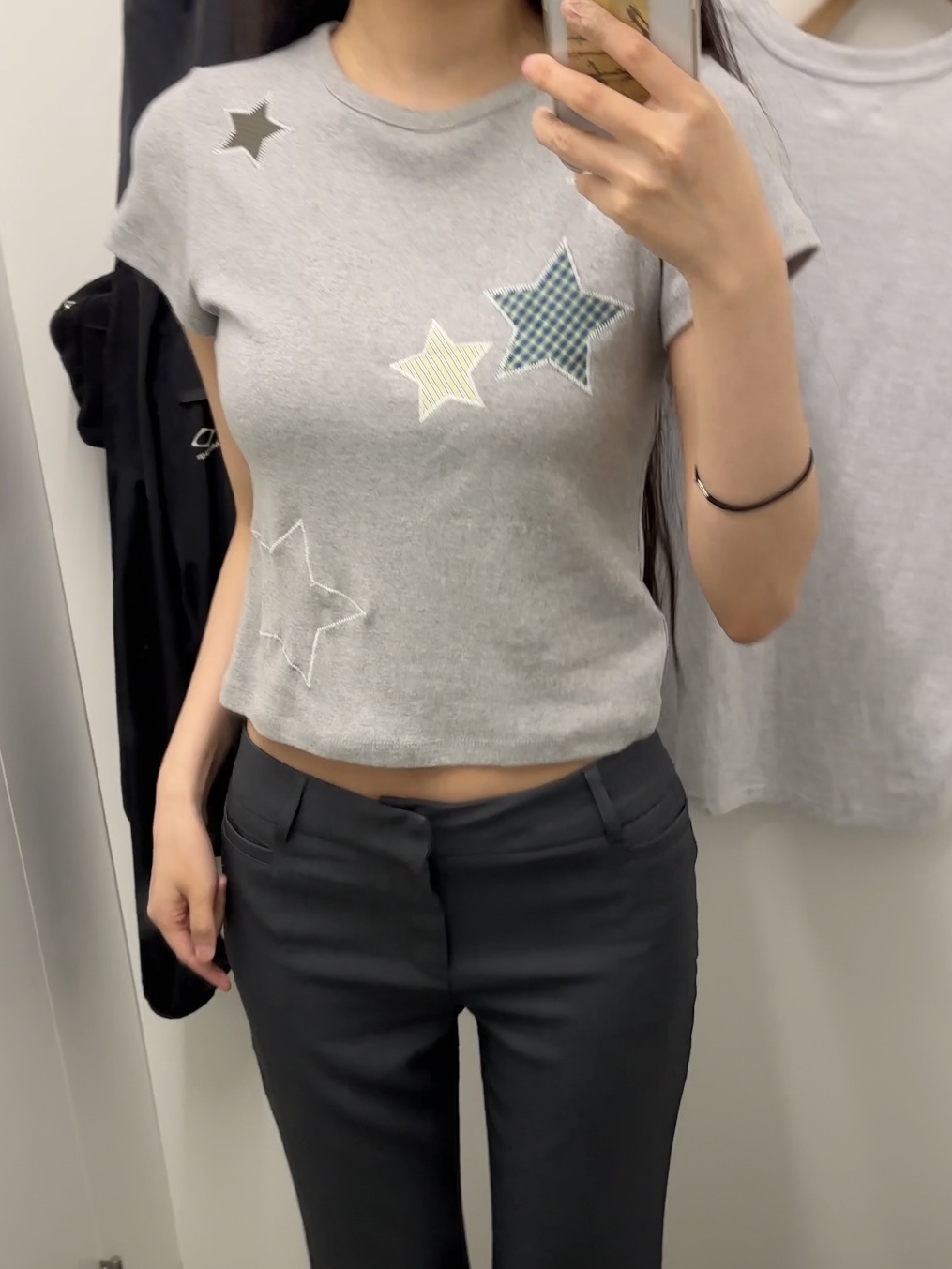 AEAE Check Star Tee Melange Grey 착용 스타일