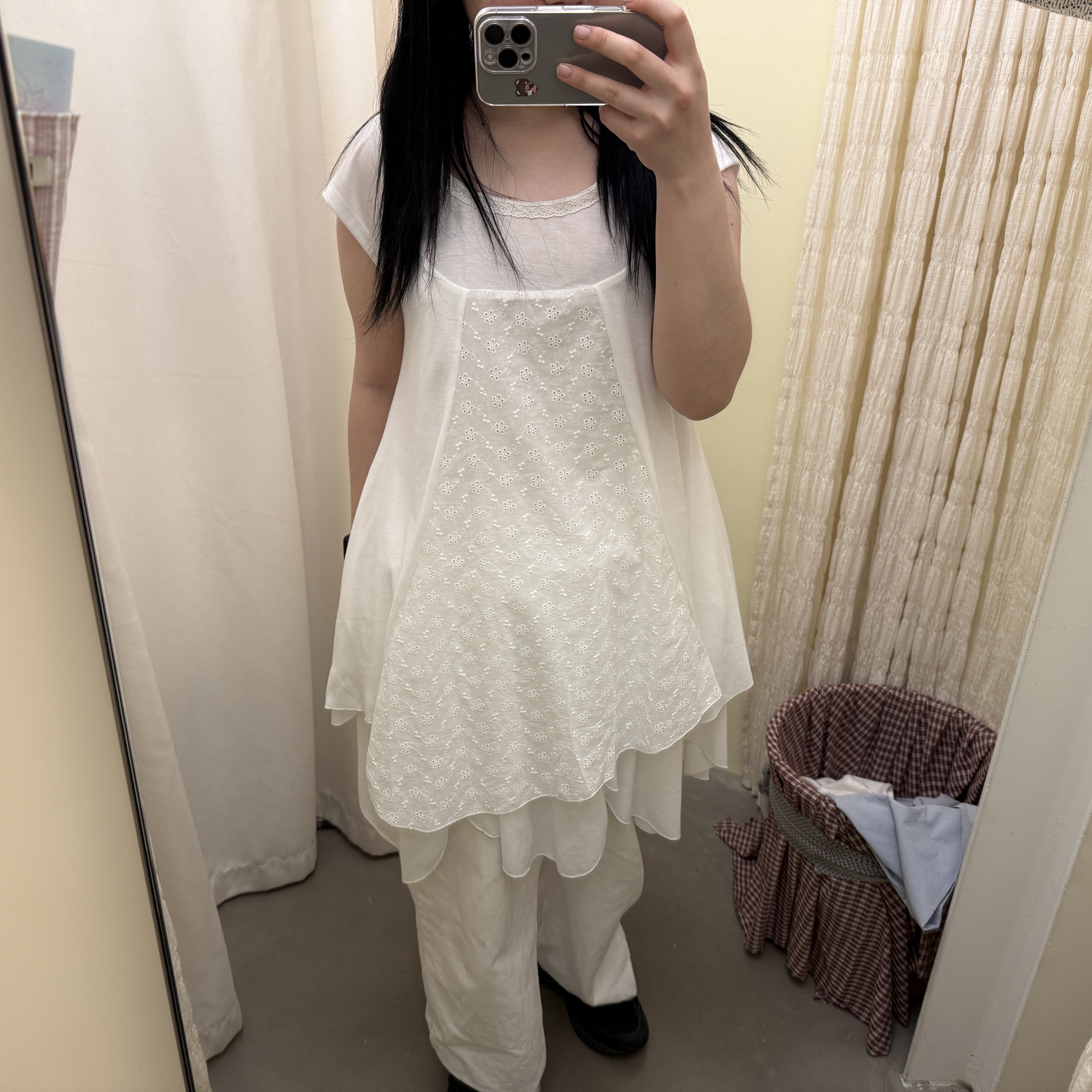 COYSEIO Flower One Piece White 착용 스타일