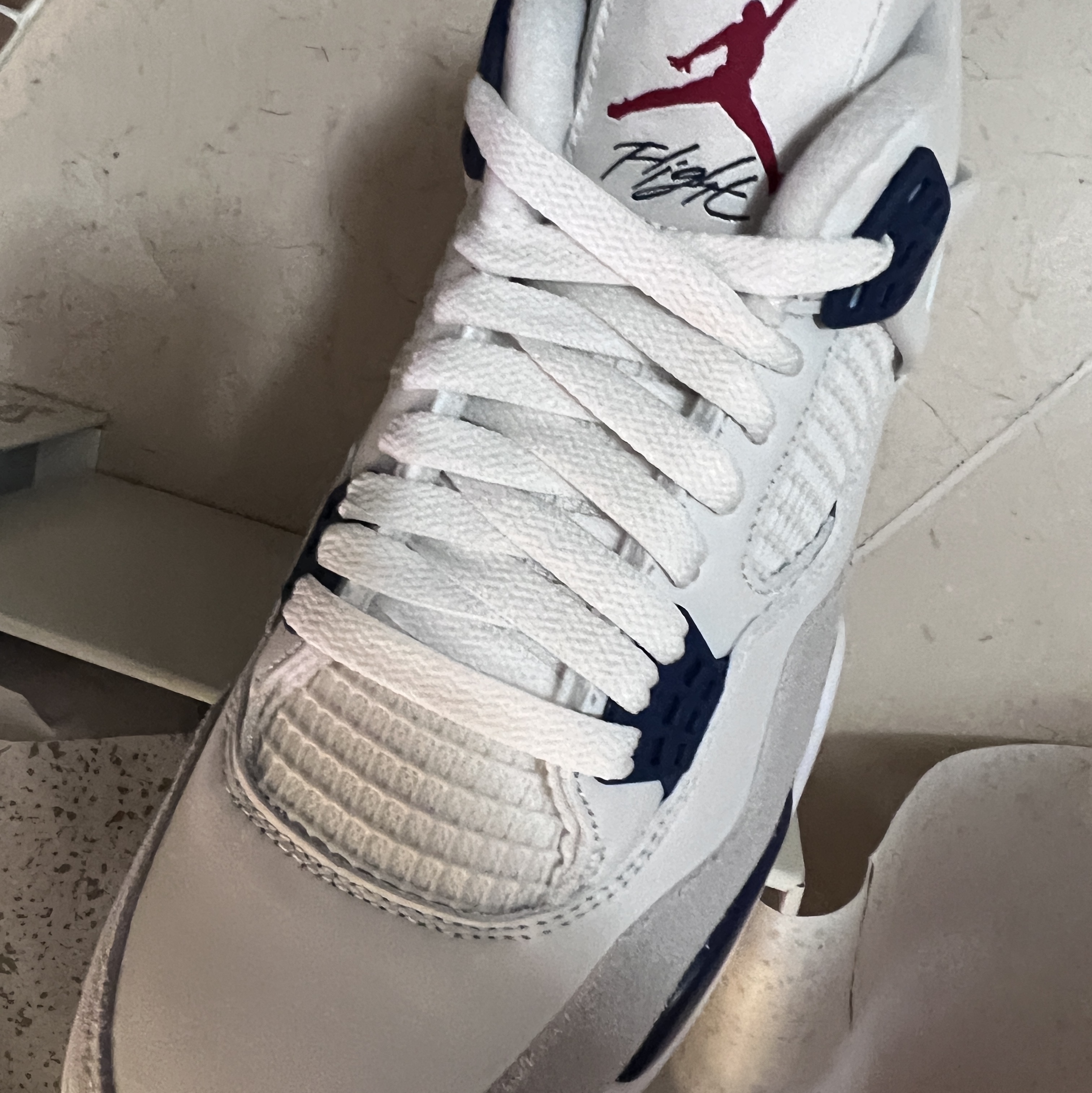 Jordan 4 x Nike SB Retro SP Navy 착용 스타일