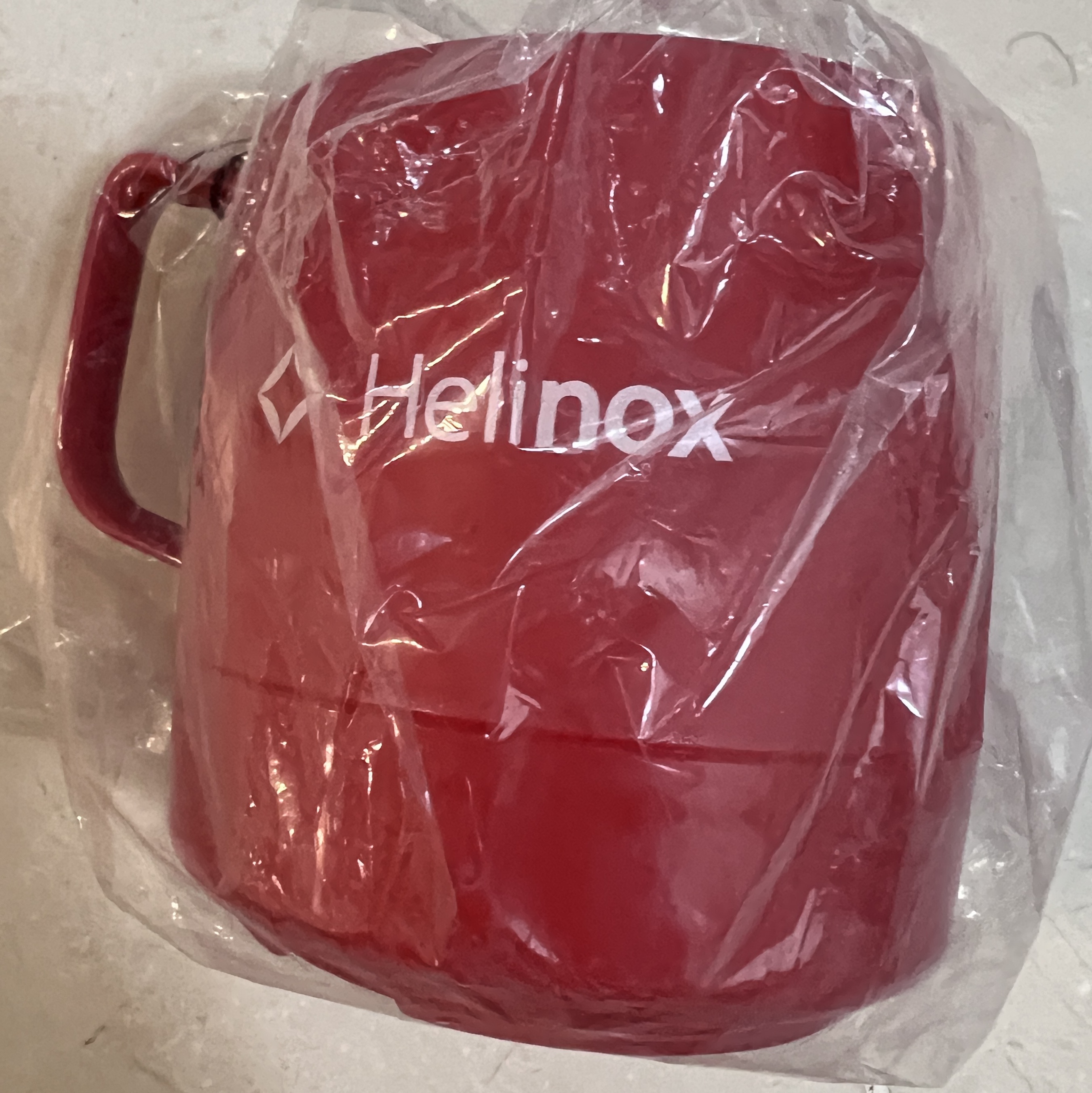 Helinox x Nike SNKRS Lounge Souvenir Dinex Mug Red 착용 스타일
