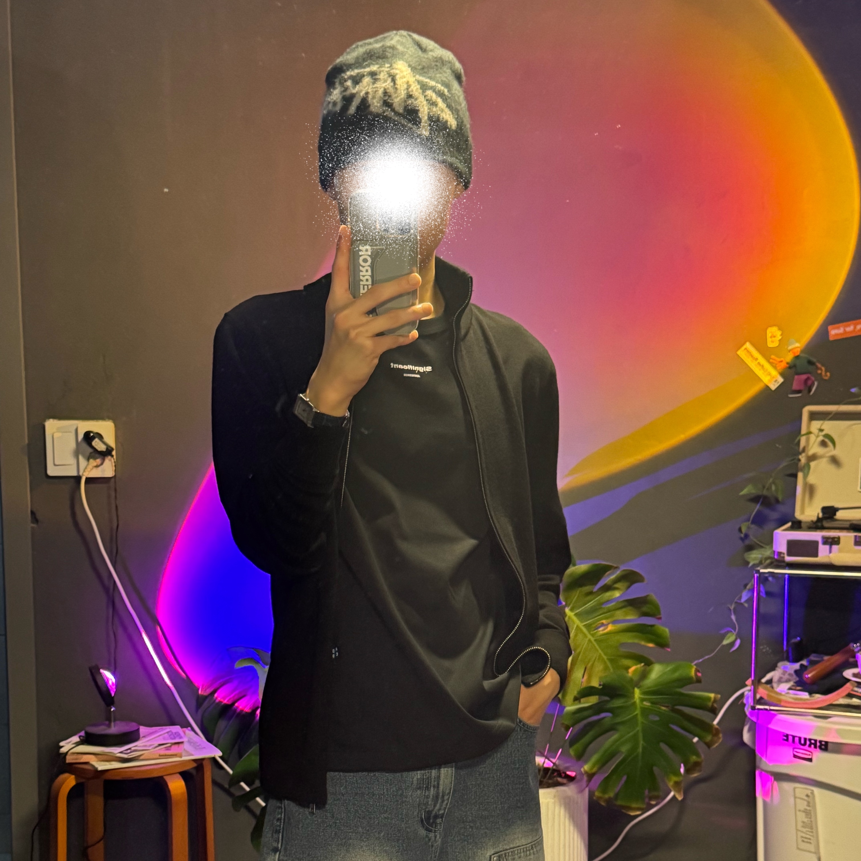 Ader Error Sig; TRS/BL Tag T-Shirt 01 Black 착용 스타일