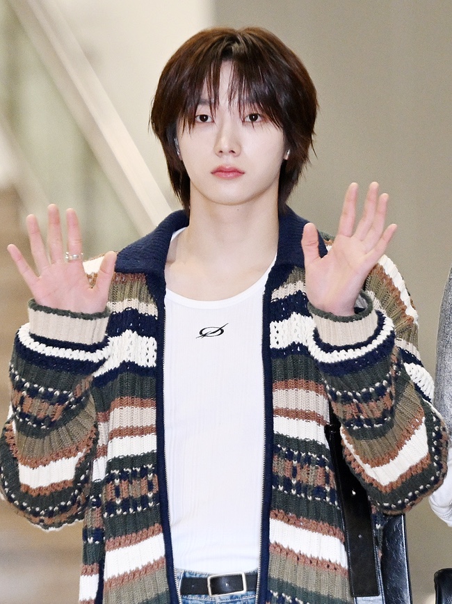 STU Multi Collar Zip UP Sweater 착용 스타일 - 4