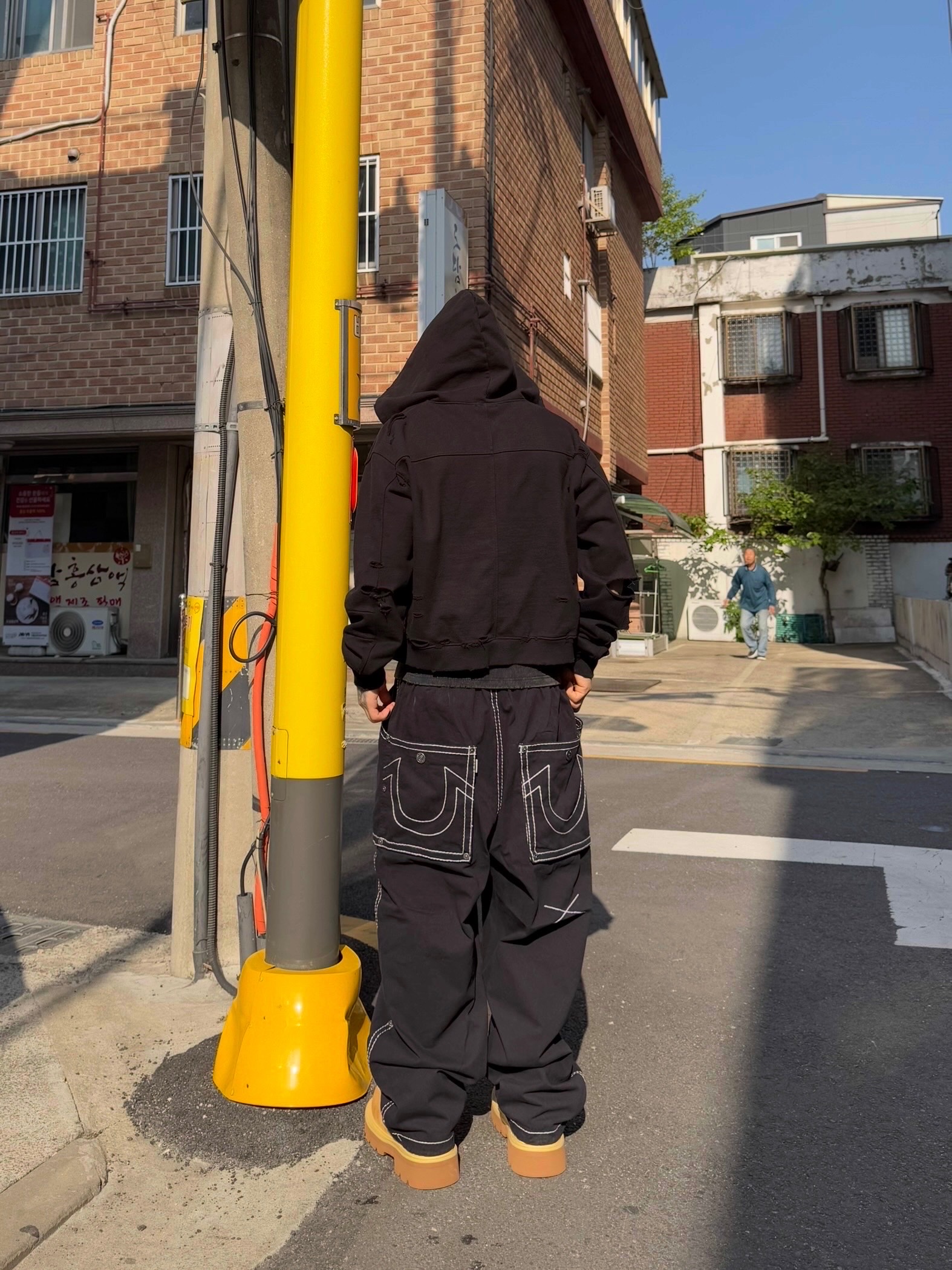 True Religion Pharaoh Pants Black 착용 스타일 - 2