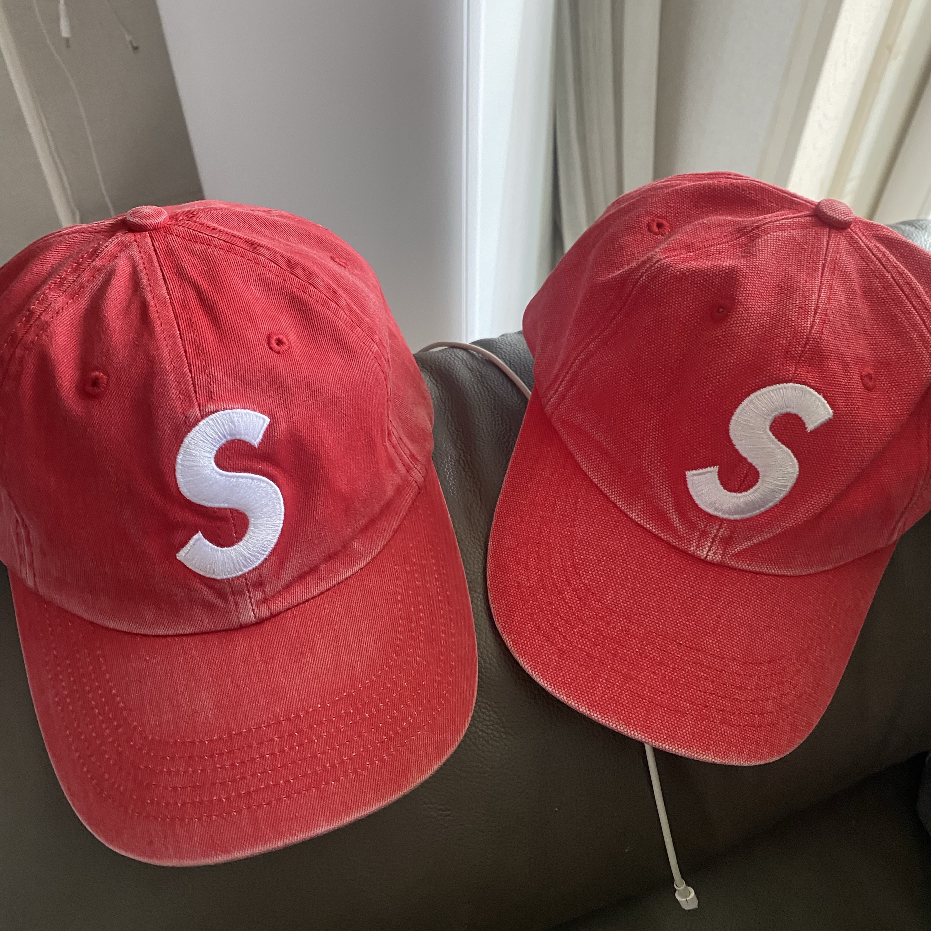 Supreme Pigment Coated S Logo 6-Panel Red - 25SS, Supreme Pigment Canvas S Logo 6-Panel Red - 23SS 착용 스타일