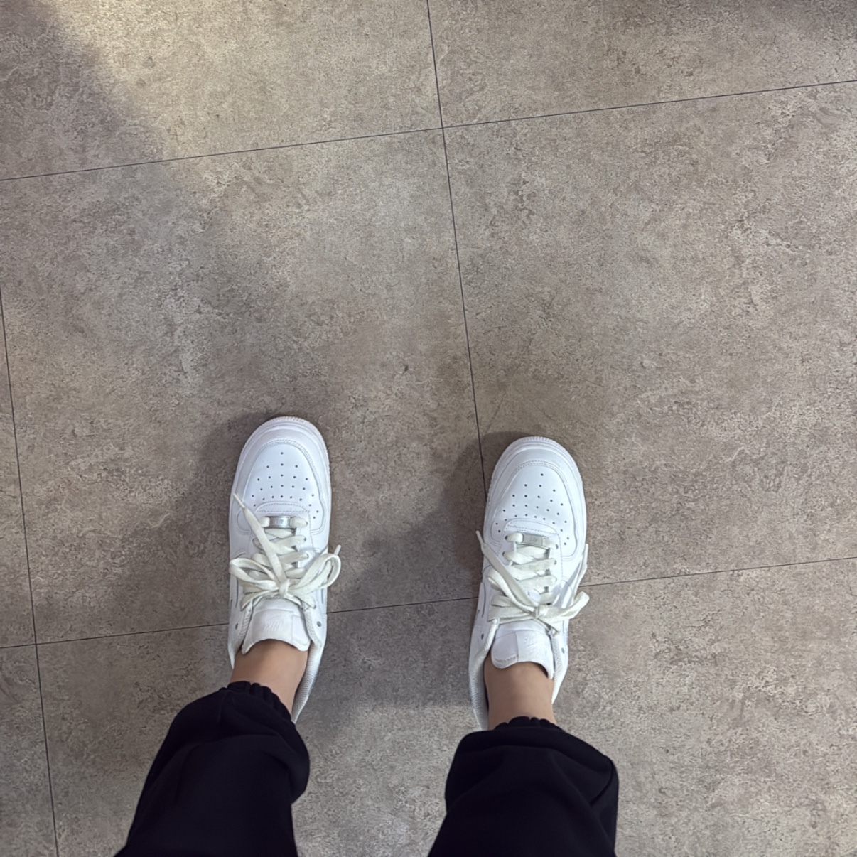 (W) Nike Air Force 1 '07 Low White 착용 스타일