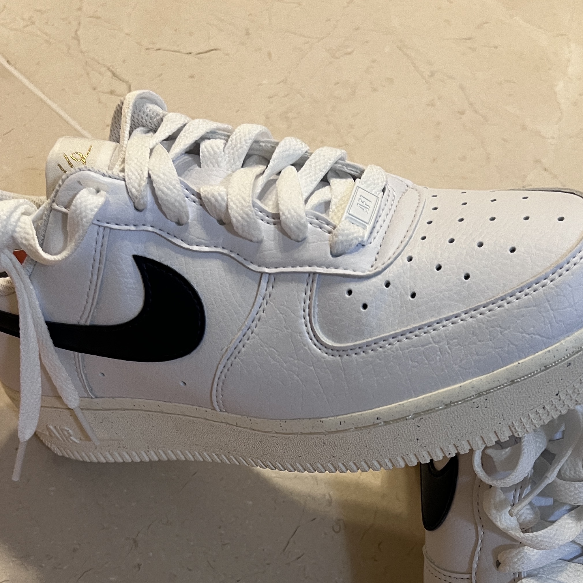 (W) Nike Air Force 1 Low '07 White Obsidian 착용 스타일