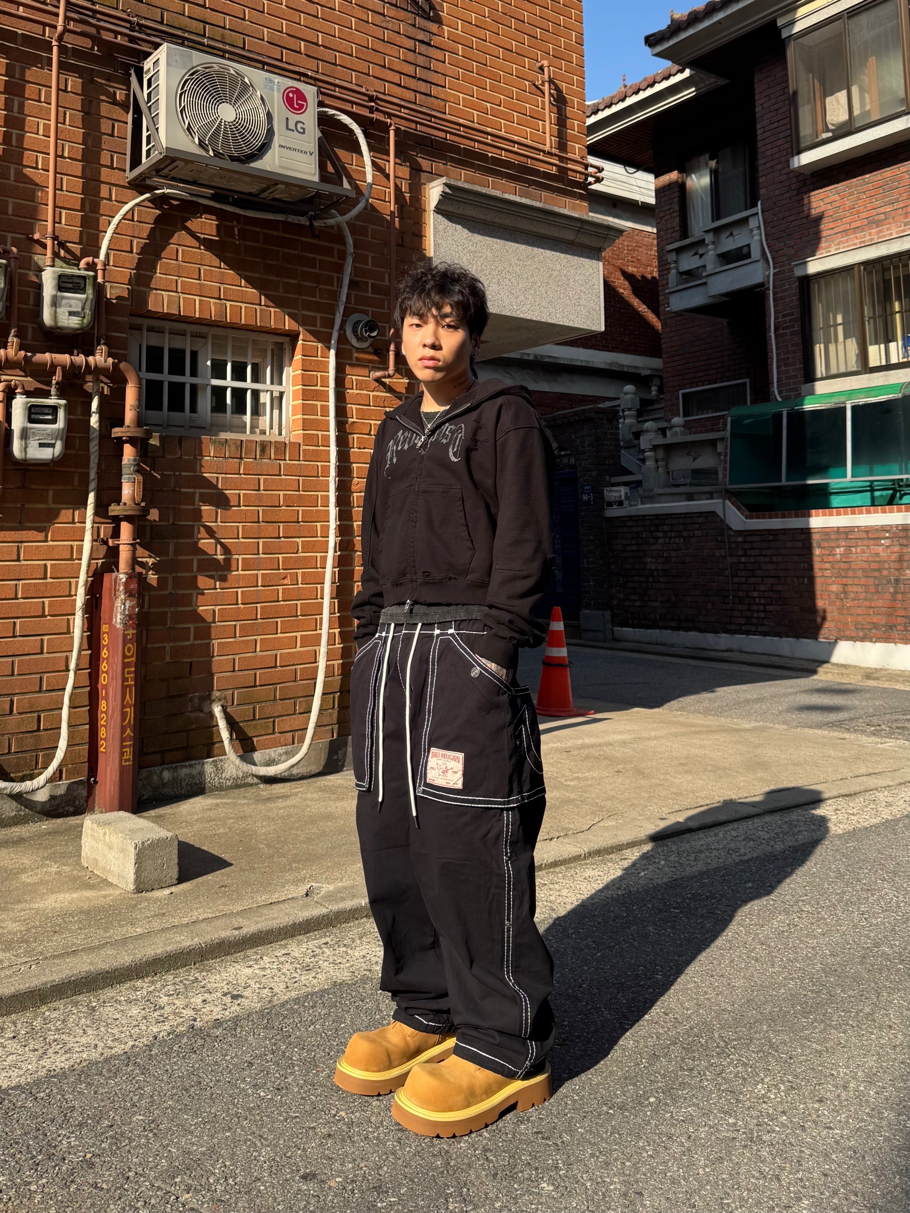 True Religion Pharaoh Pants Black 착용 스타일 - 10