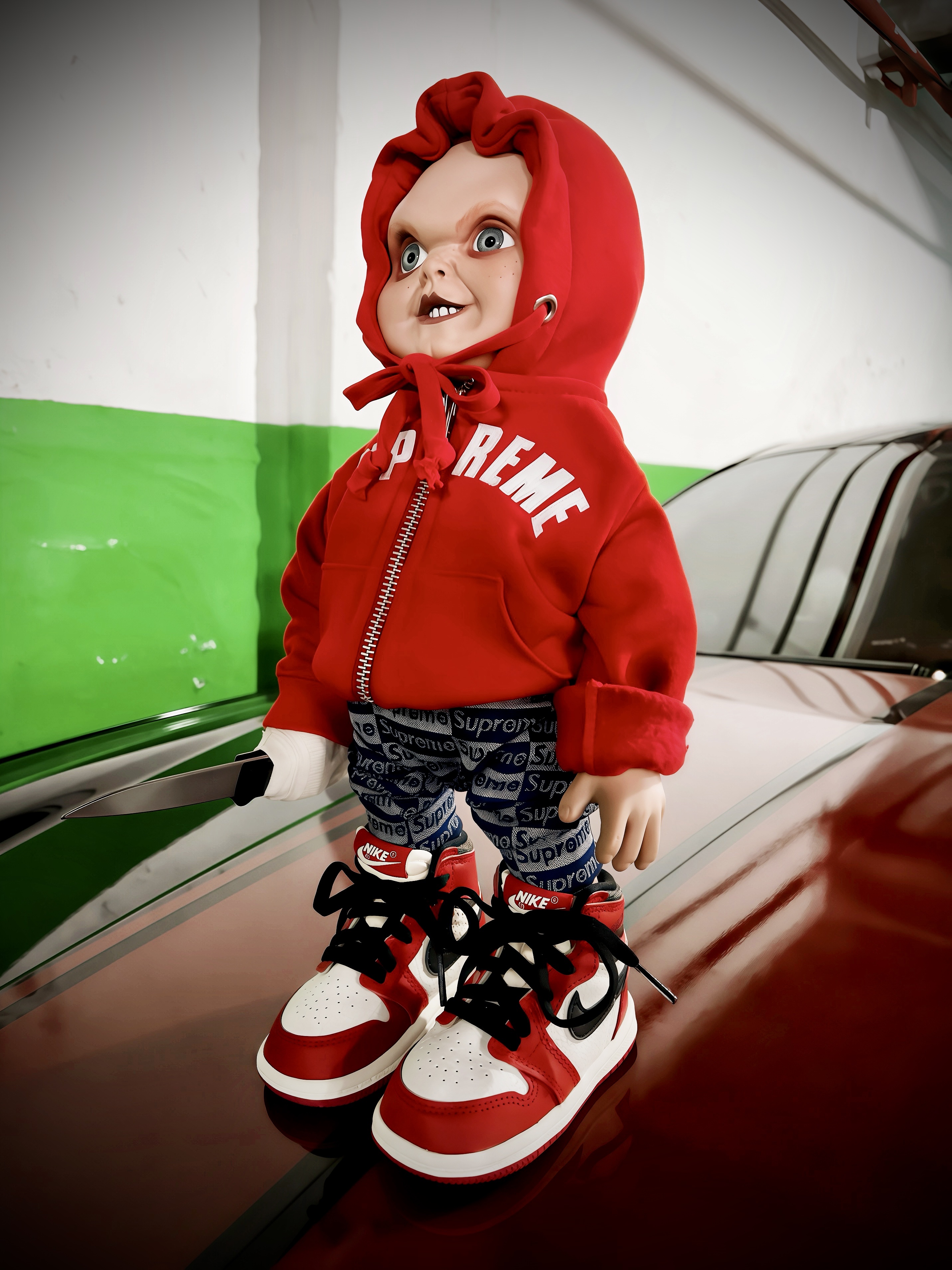 Supreme Chucky Doll - 20FW, Supreme x Steiff ET Multicolor - 25SS 착용 스타일 - 3