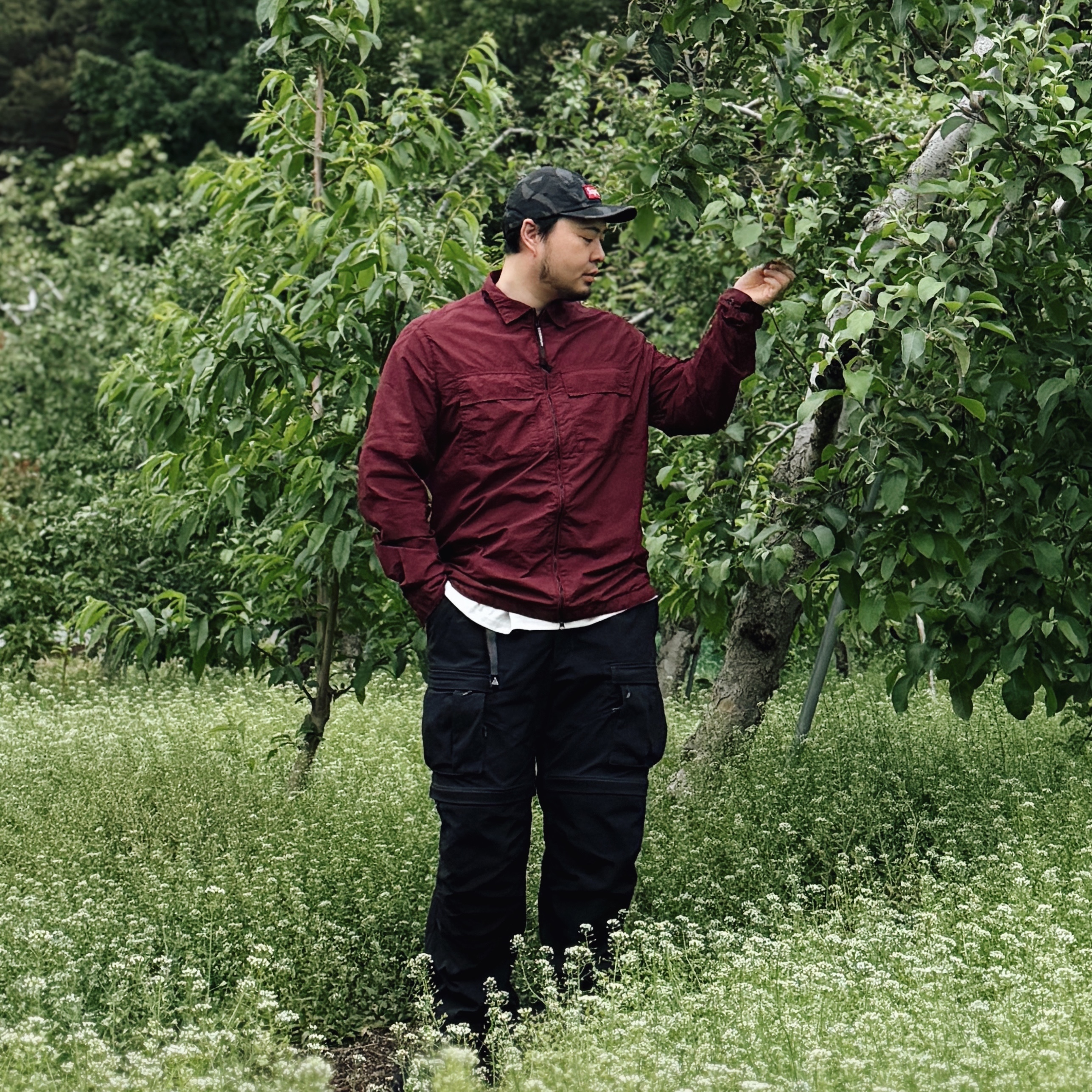 C.P. Company Chrome-R Lens Overshirt Night Shade Purple - 24FW, Nike ACG Smith Summit Cargo Pants Black Anthracite - Asia 착용 스타일 - 3