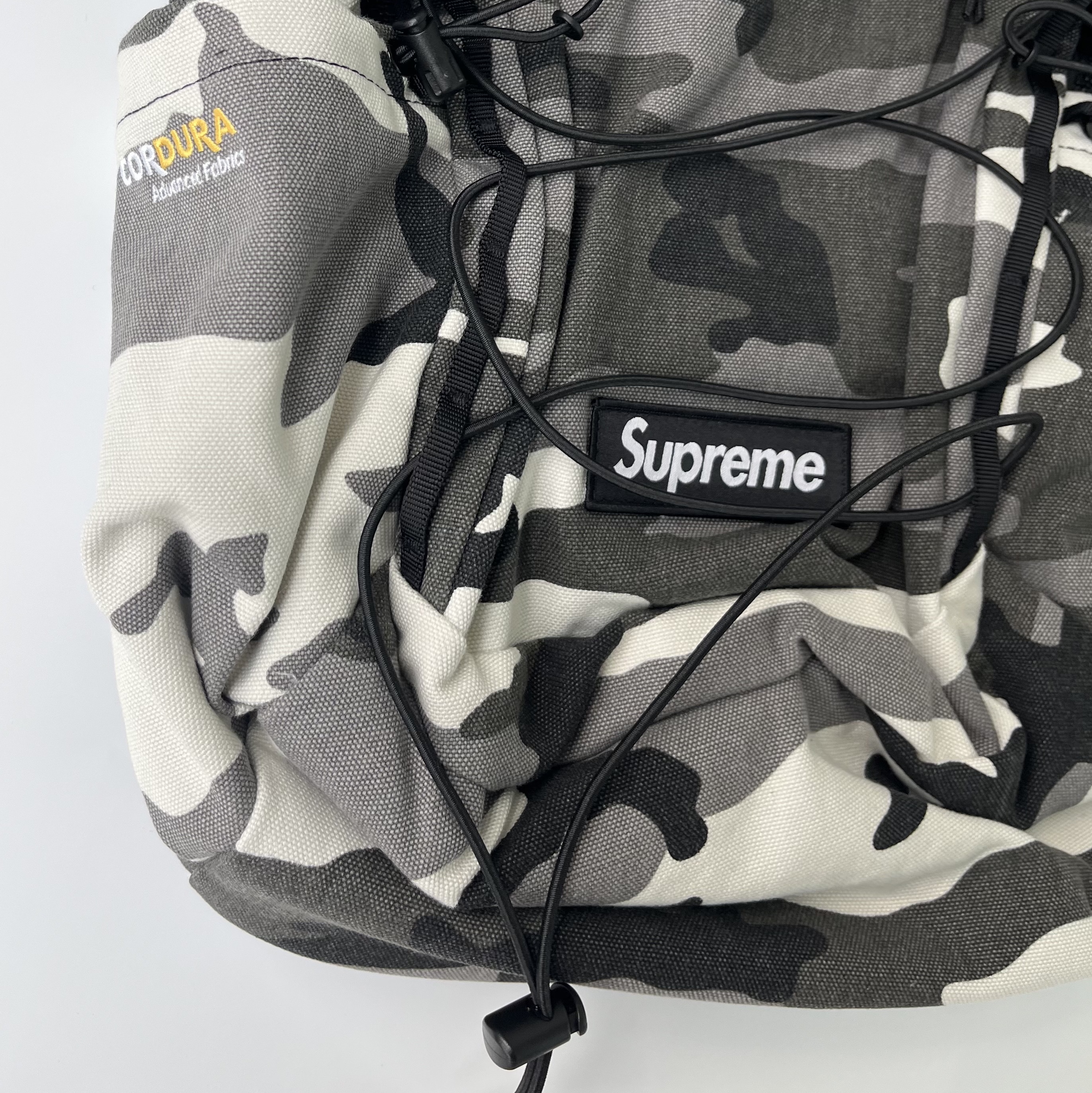 Supreme Backpack Snow Camo - 25SS 착용 스타일 - 4