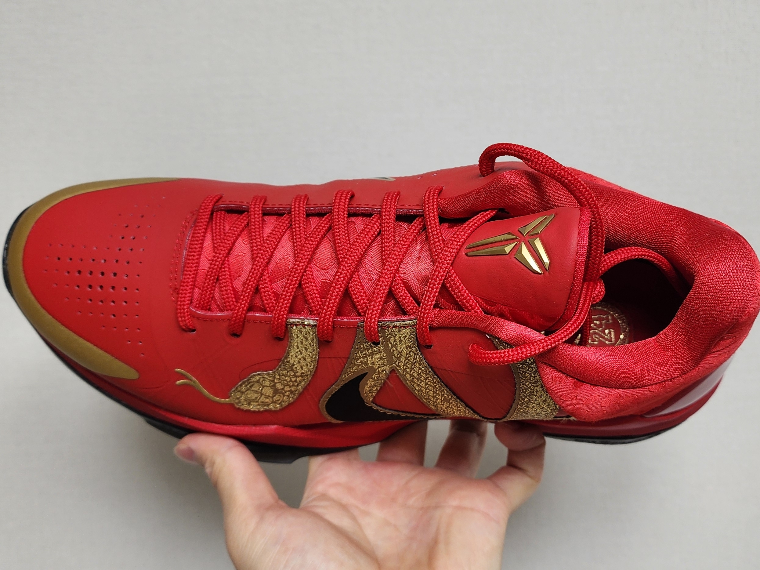 Nike Kobe 5 Protro Year of the Mamba University Red 착용 스타일