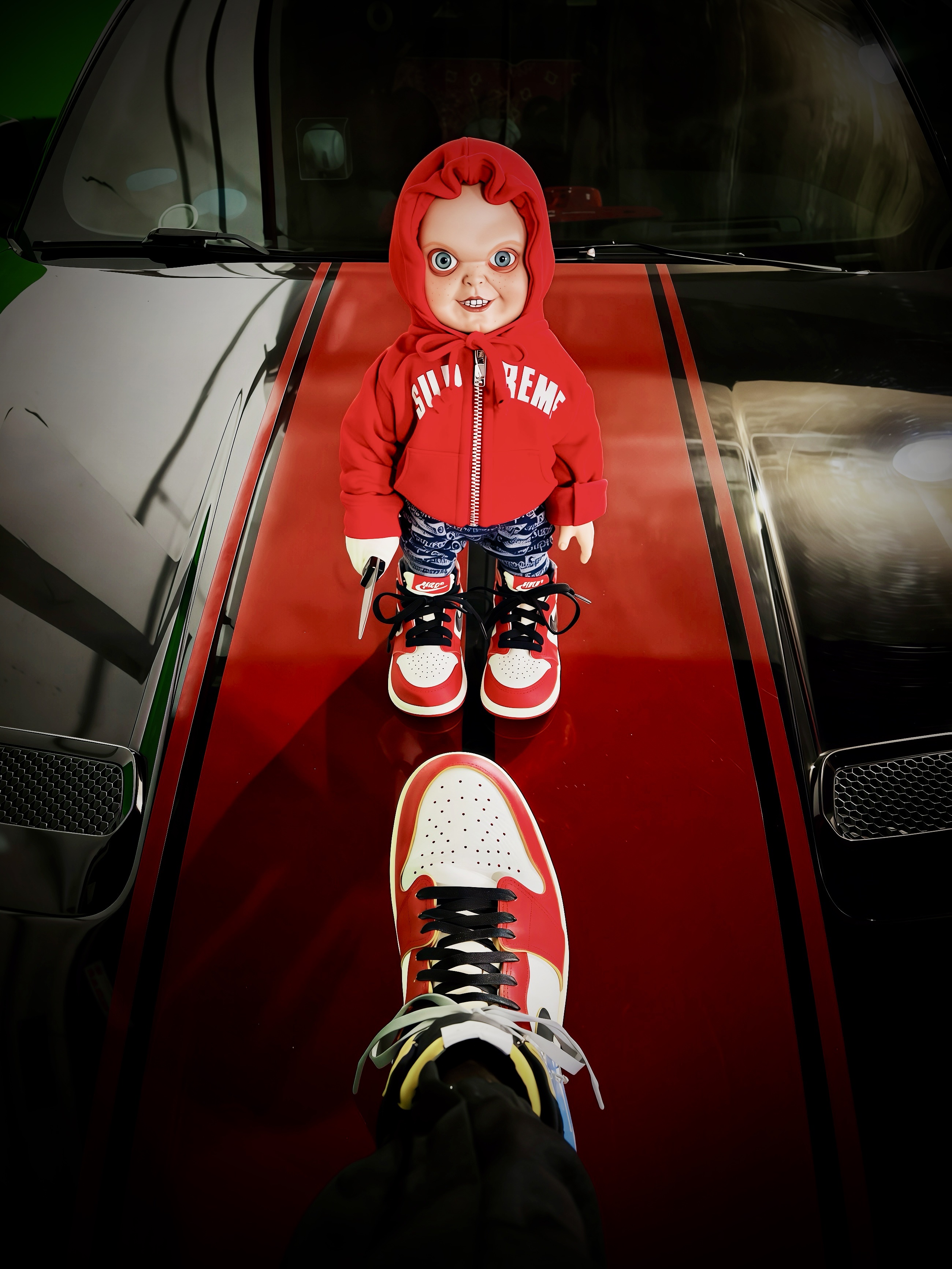 Supreme Chucky Doll - 20FW, Supreme x Steiff ET Multicolor - 25SS 착용 스타일 - 5