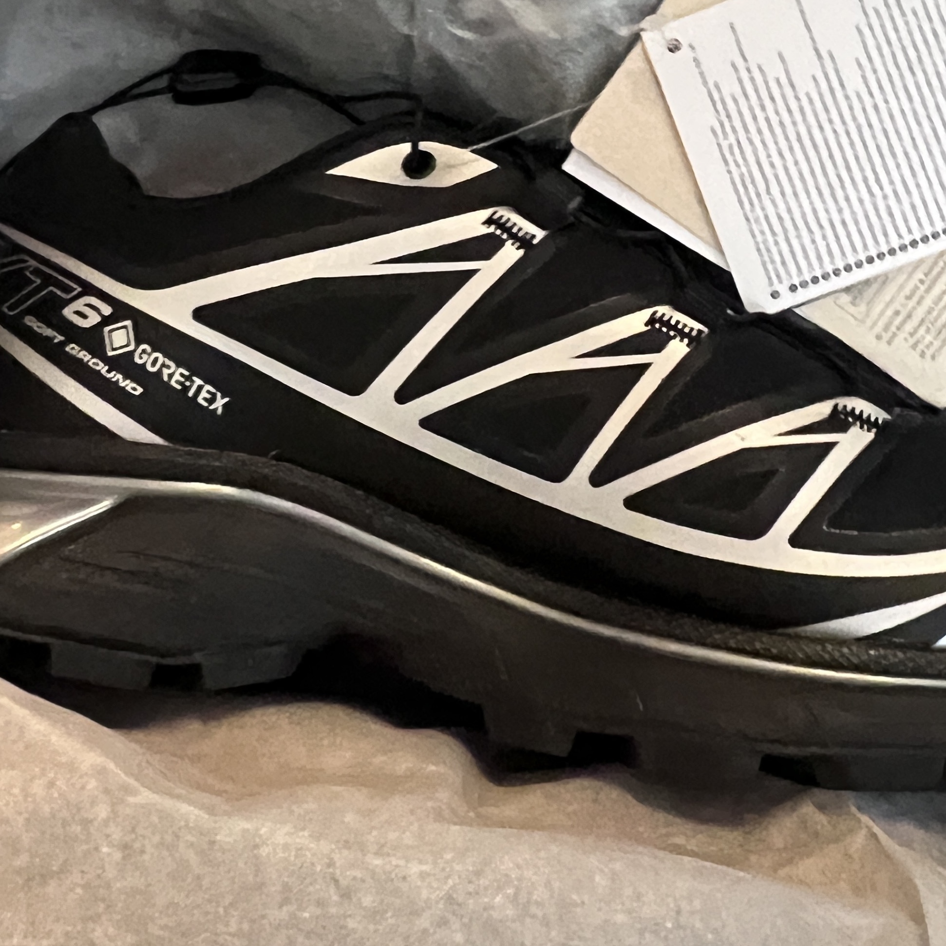 Salomon XT-6 GTX Black Silver 착용 스타일