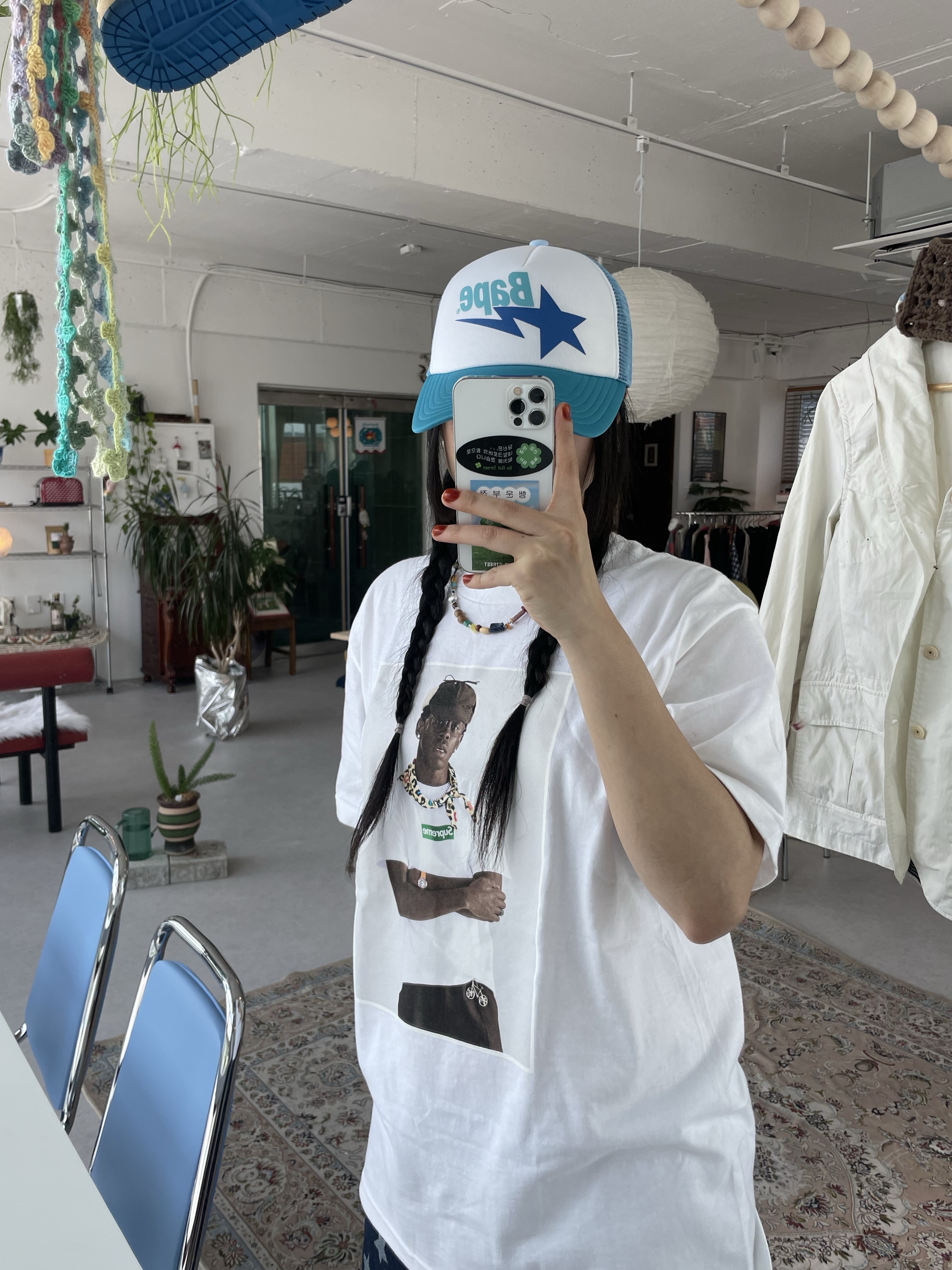 BAPE Sta Mesh Cap Blue, BAPE Baby Milo and Friends Camo Large Backpack Brown 착용 스타일 - 1