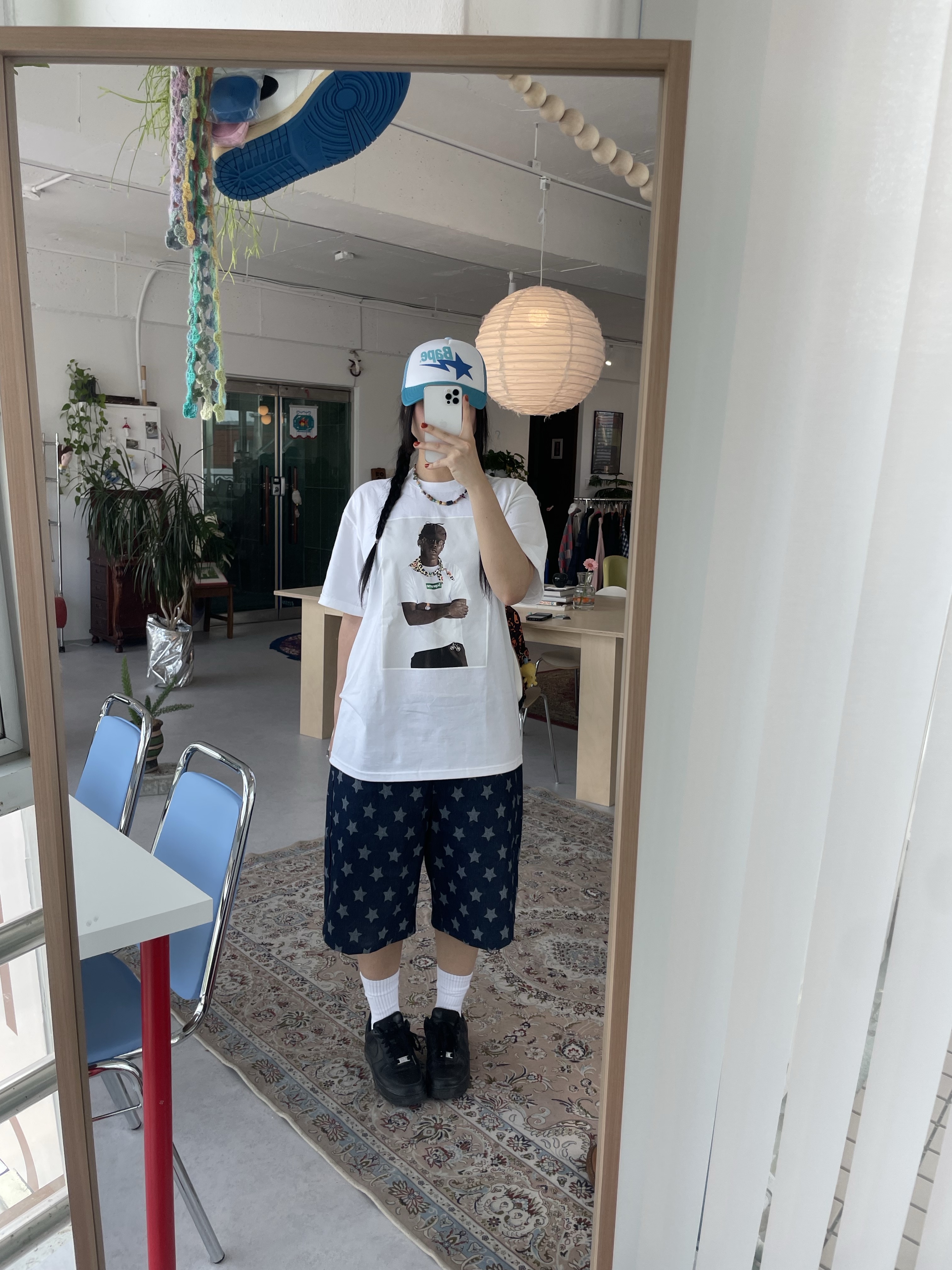 BAPE Sta Mesh Cap Blue, BAPE Baby Milo and Friends Camo Large Backpack Brown 착용 스타일 - 3