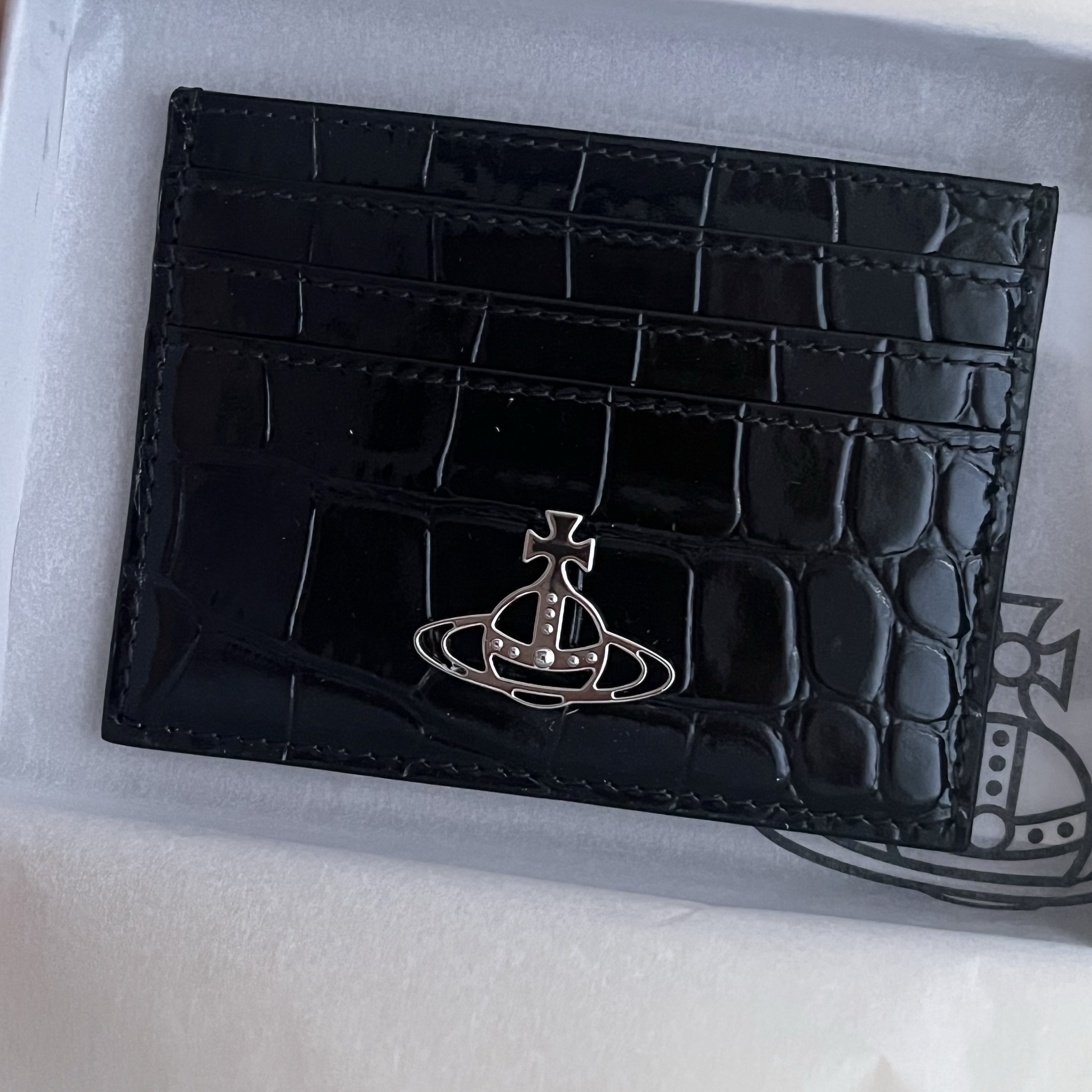 Vivienne Westwood Orb Logo Leather Card Holder Black 착용 스타일 - 2