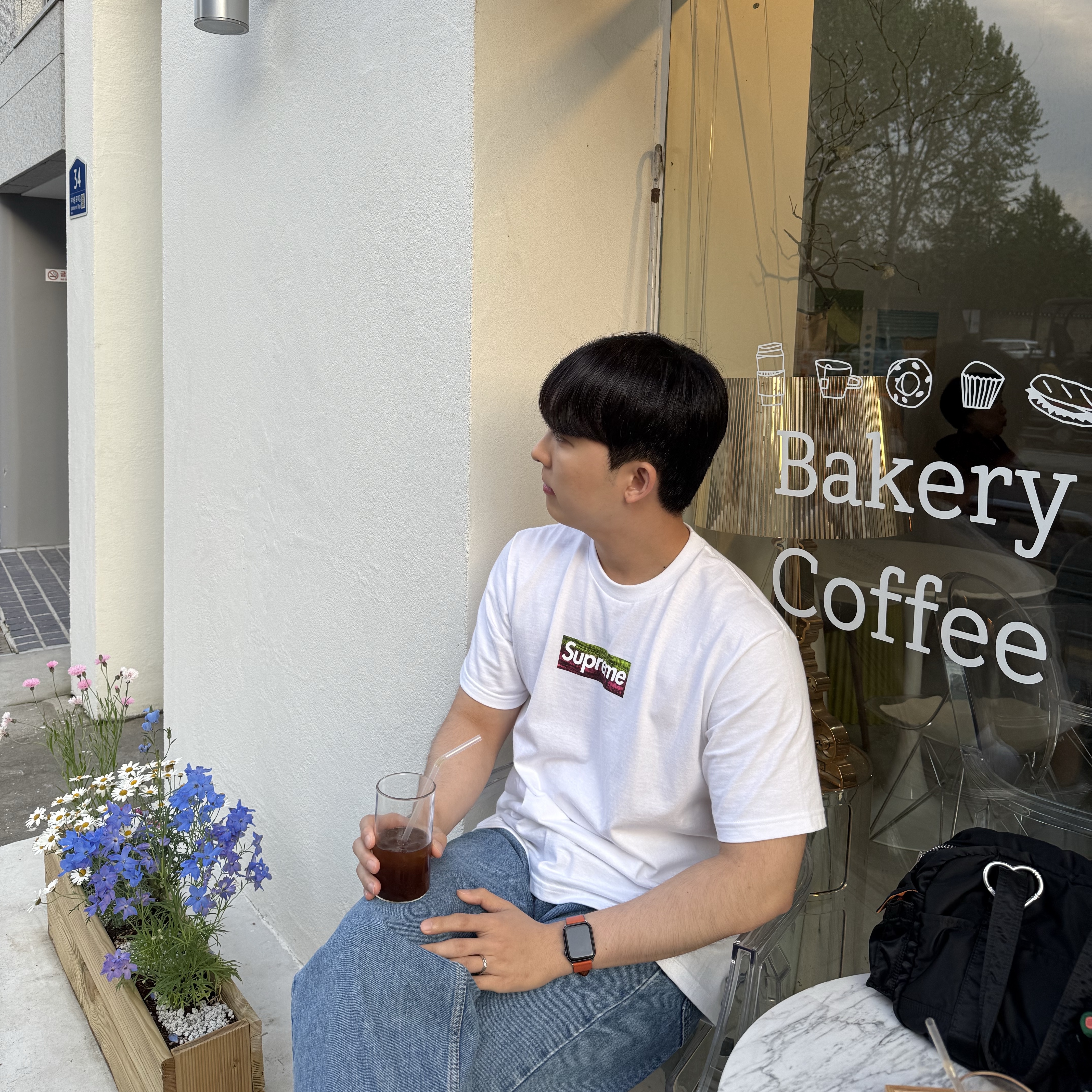 Supreme Los Angeles Fire Relief Box Logo T-Shirt White - 25SS, Human Made Heart Carabiner Silver 착용 스타일