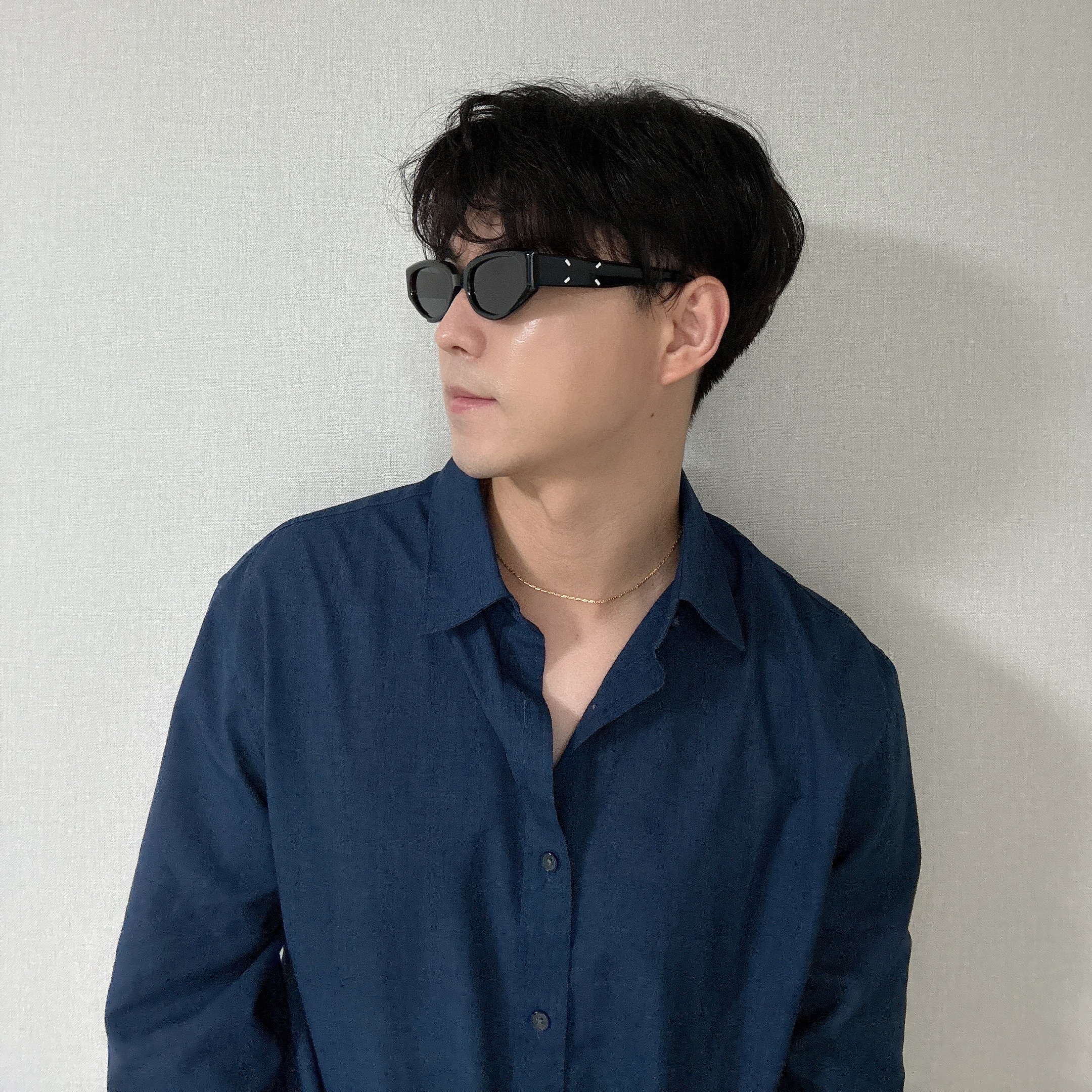 Gentle Monster x Maison Margiela MM205 Black Gray 착용 스타일 - 2
