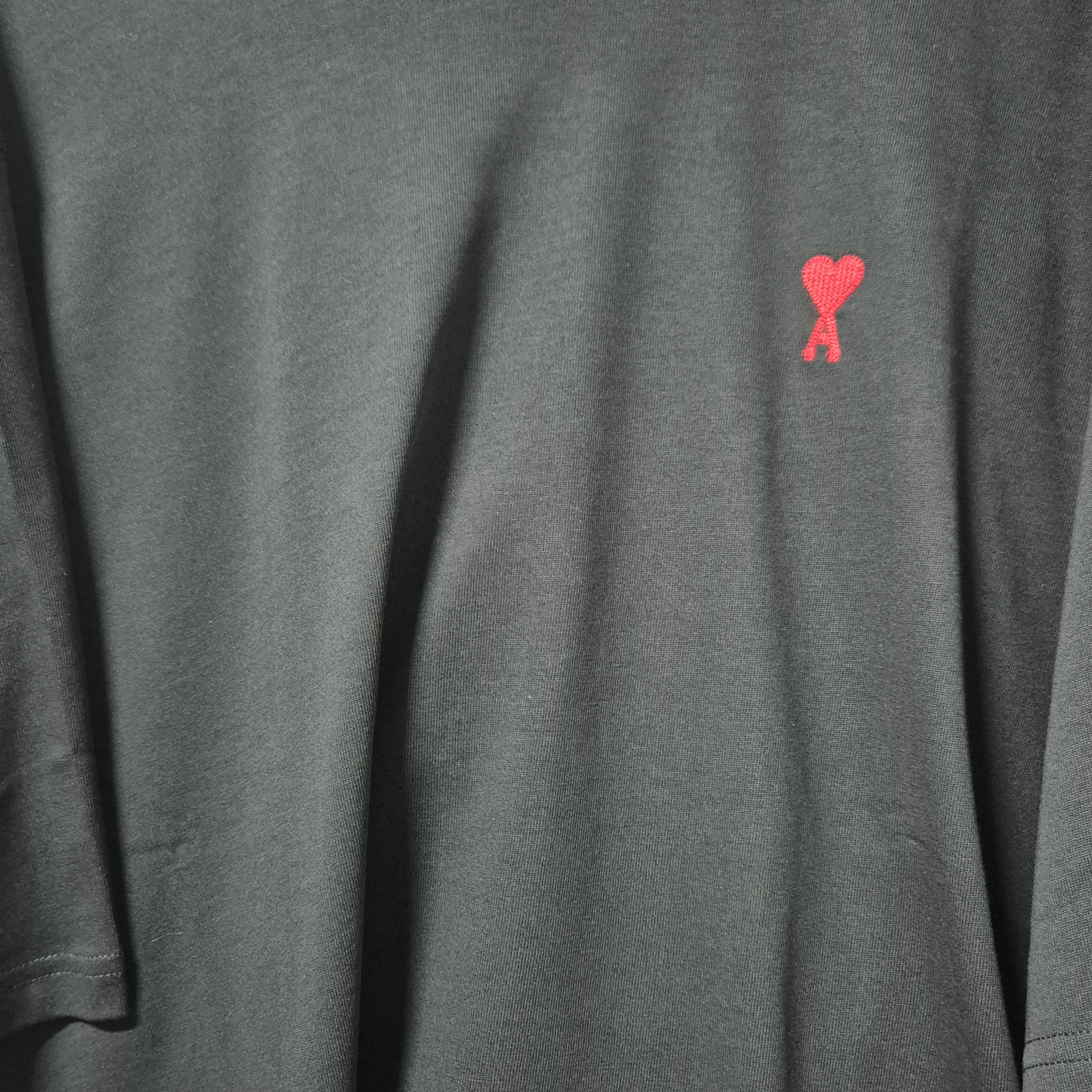 AMI de Coeur Boxy Fit T-Shirt Black 착용 스타일