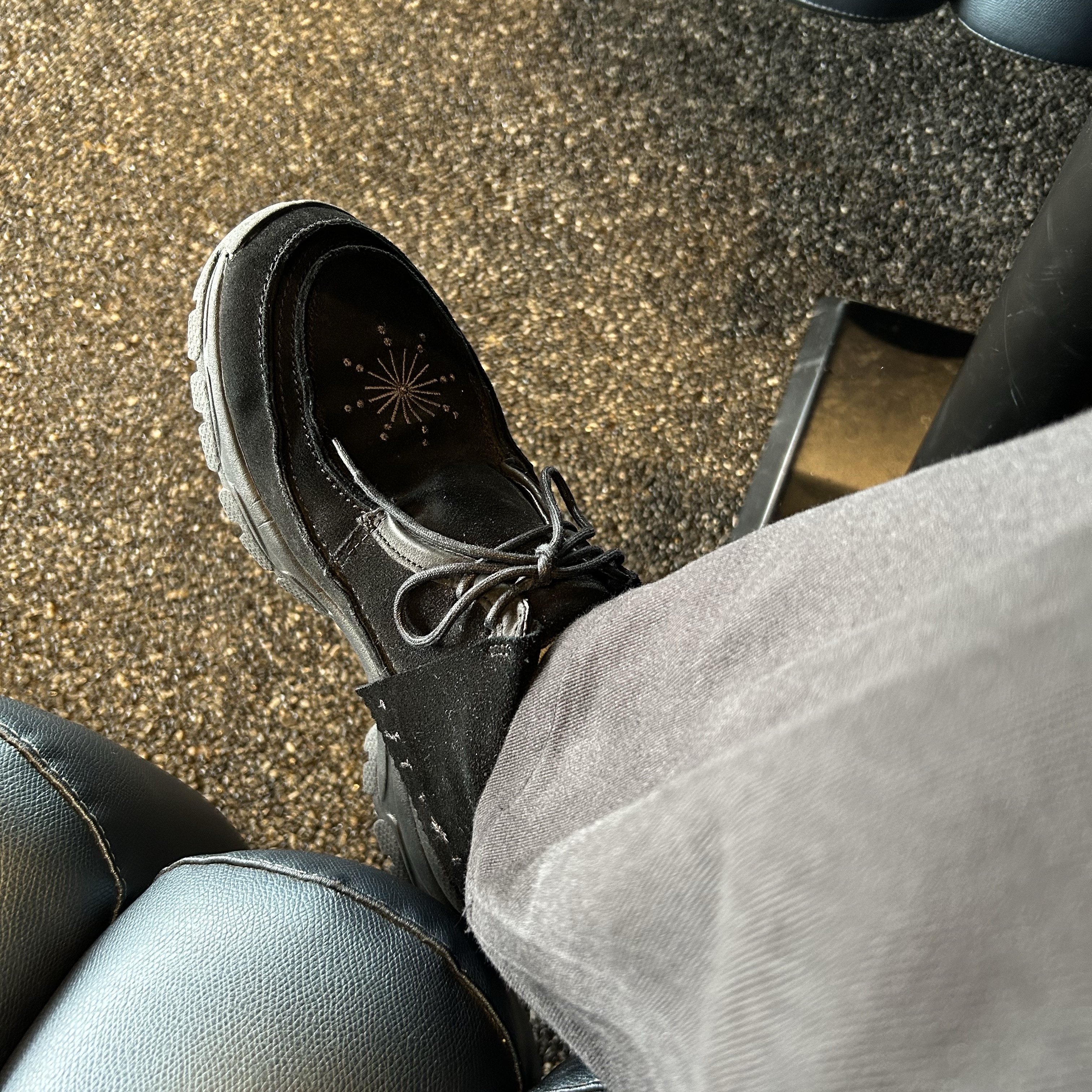 [KREAM 단독] Millo Archive X Negative Three Crescendo Desert Boots Black 착용 스타일