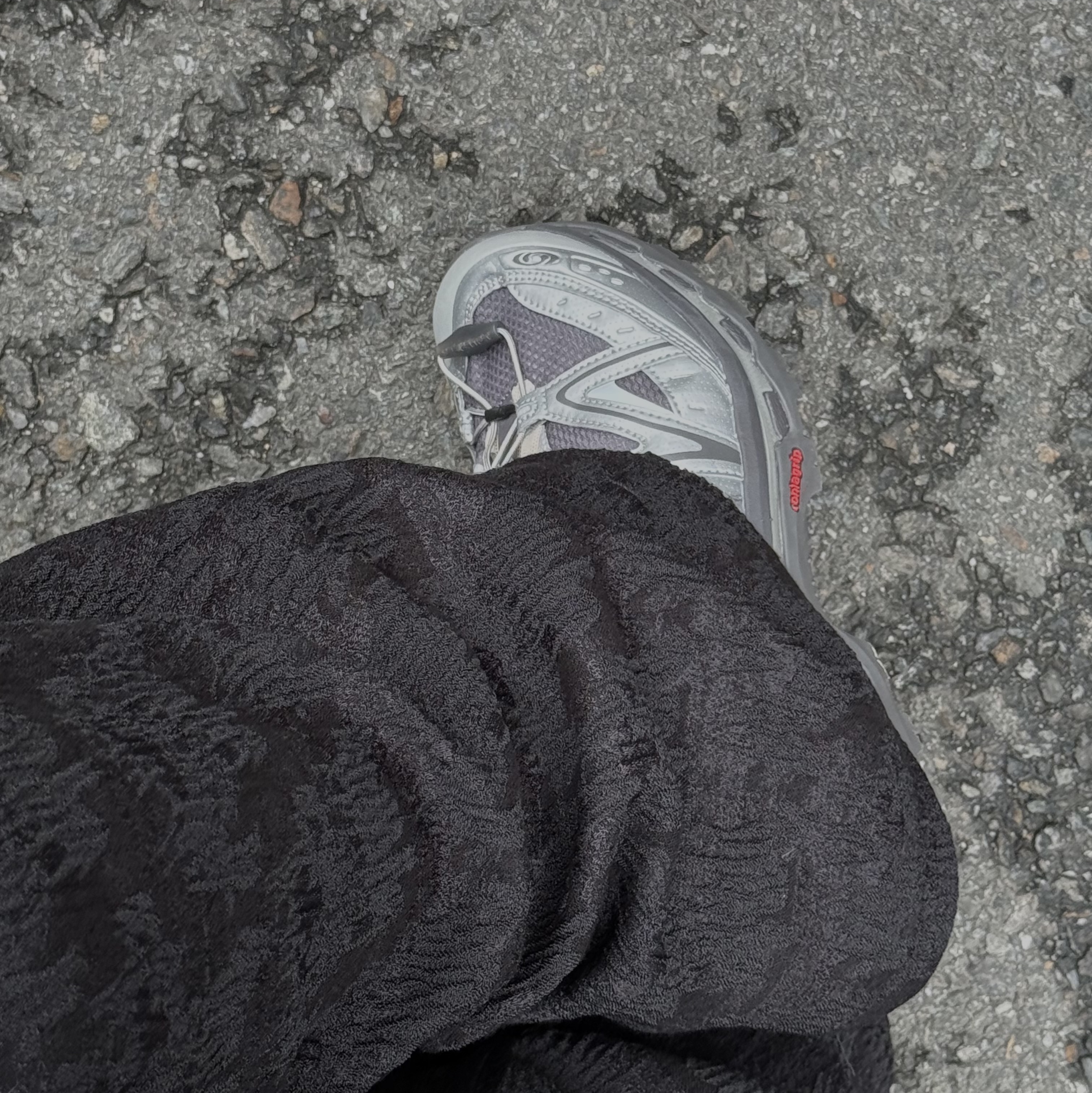 Salomon x Slam Jam XT-Quest Plum Kitten Lunar Rock 착용 스타일 - 2