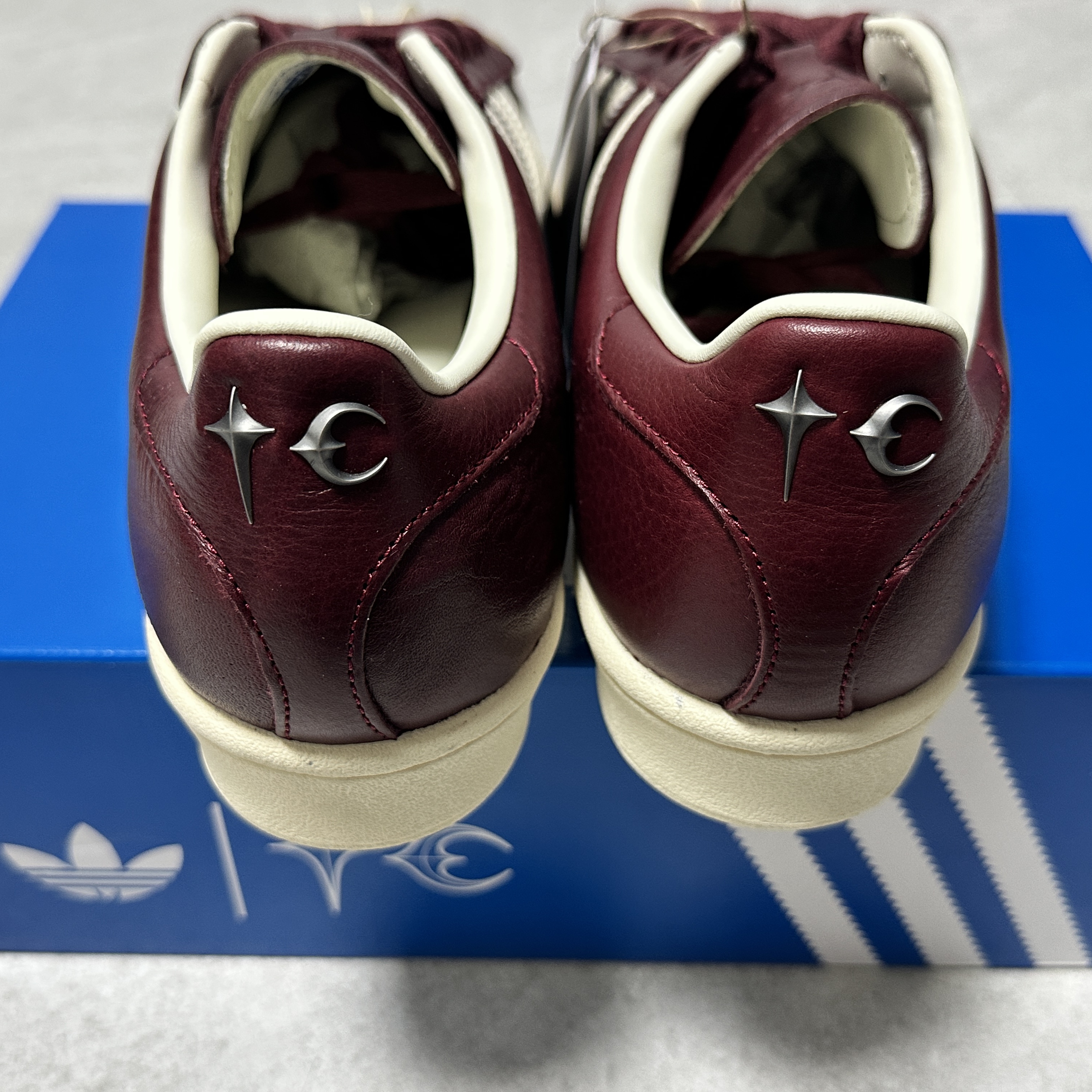 Adidas x Thug Club Superstar Vintage Collegiate Burgundy Cream White 착용 스타일 - 6