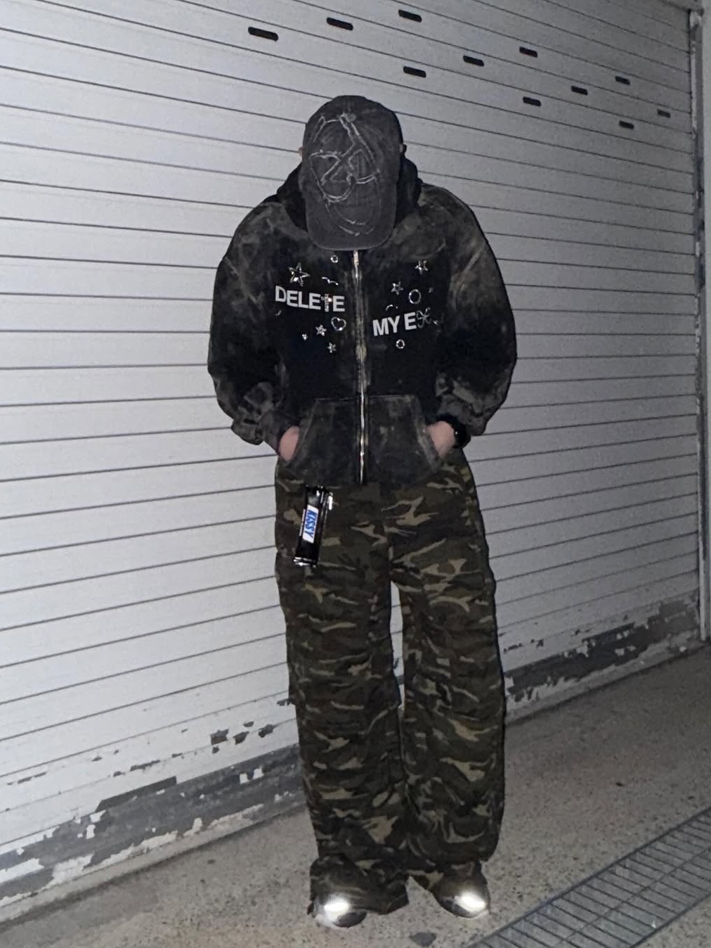 GRAILZ Deleted My Ex Zip Hoodie Black 착용 스타일 - 2